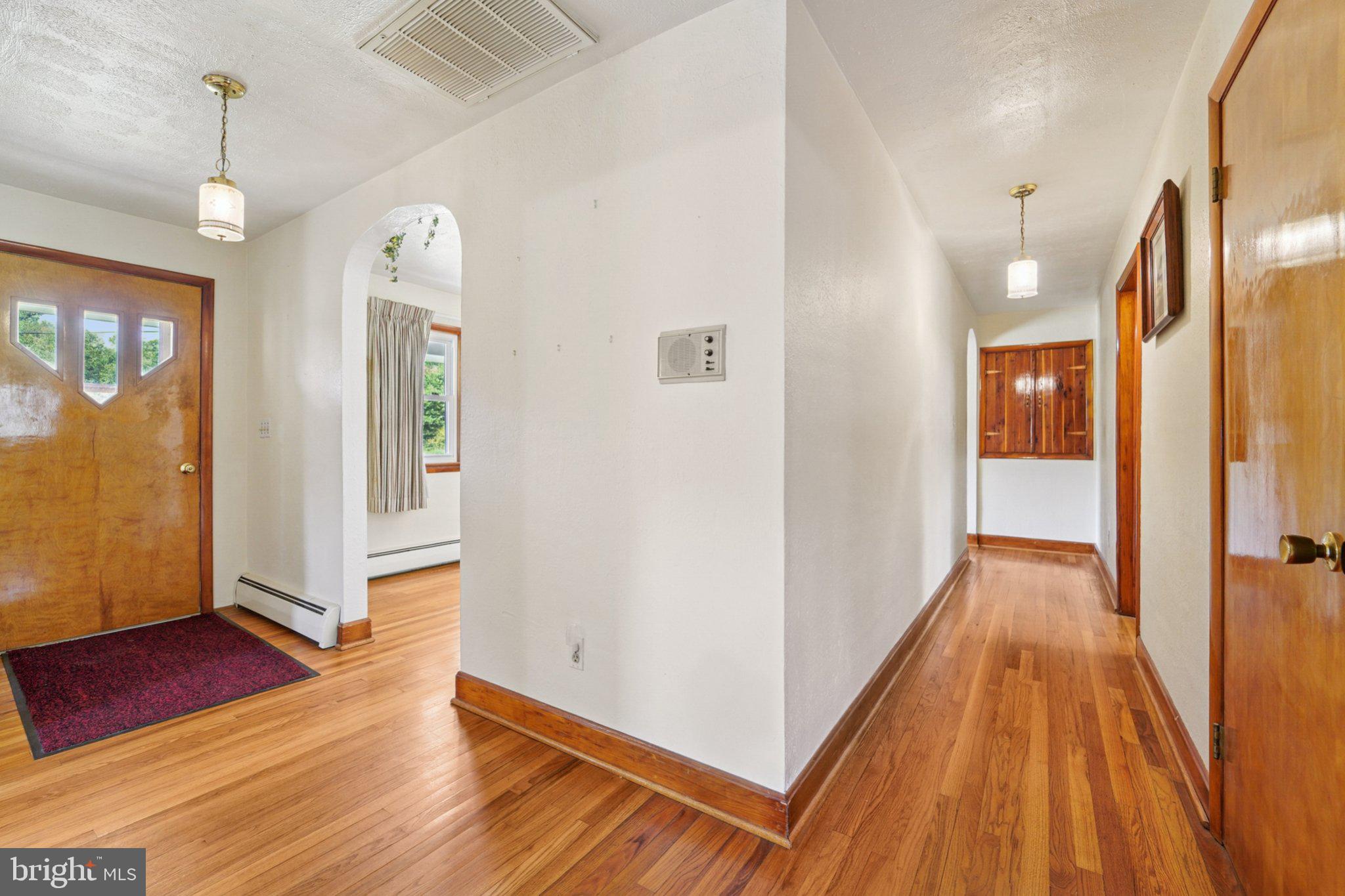 POINT OF ROCKS ESTATES - Residential