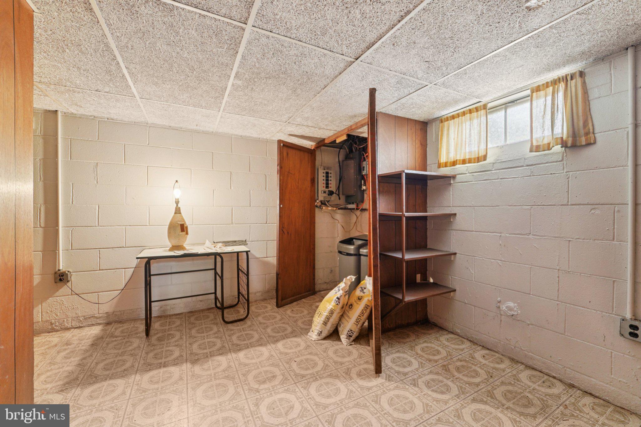 POINT OF ROCKS ESTATES - Residential