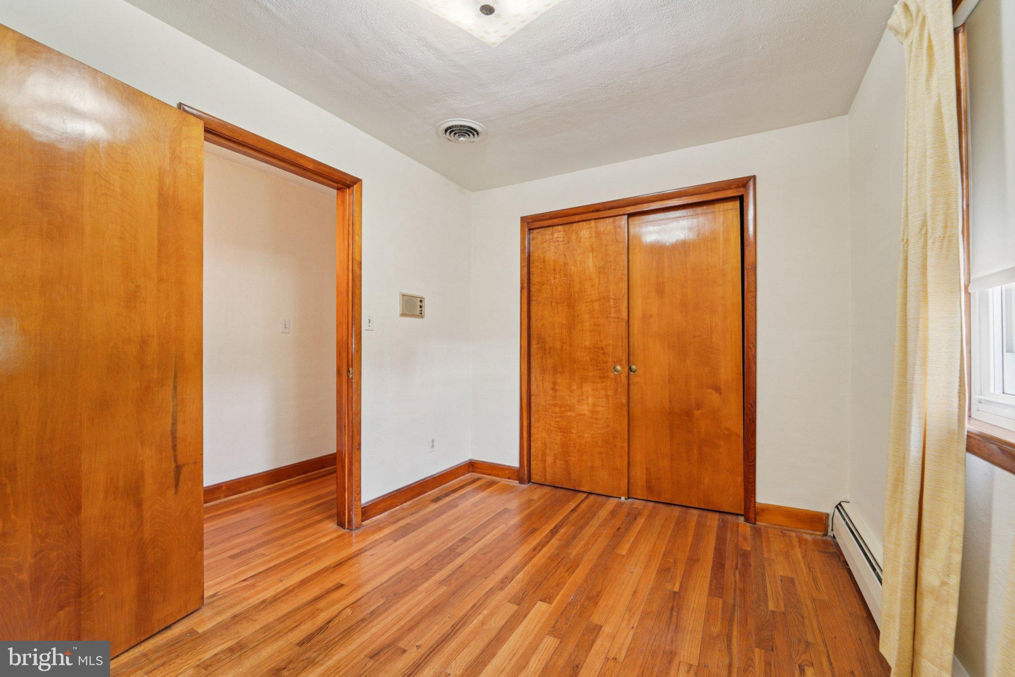 POINT OF ROCKS ESTATES - Residential