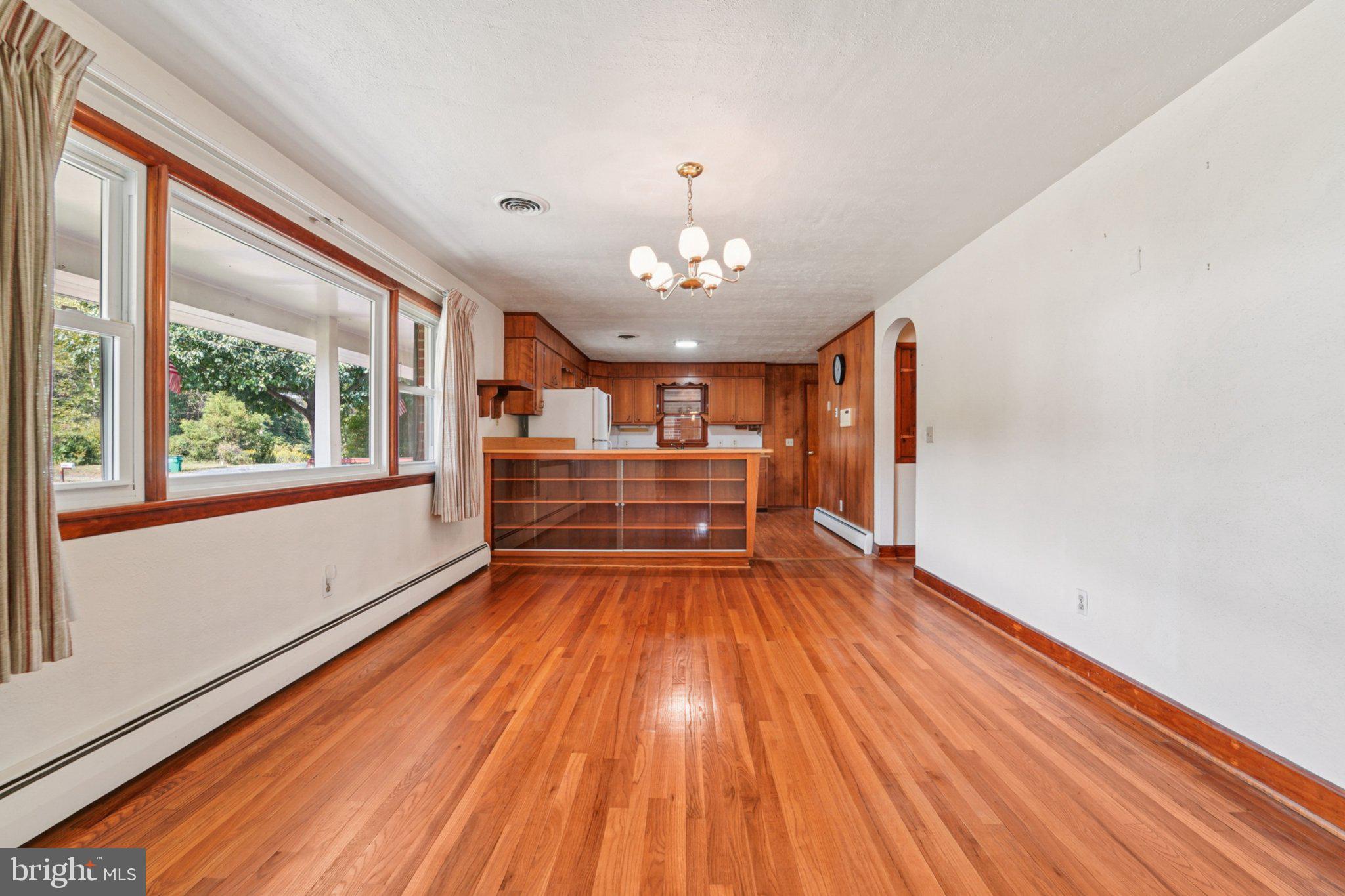 POINT OF ROCKS ESTATES - Residential