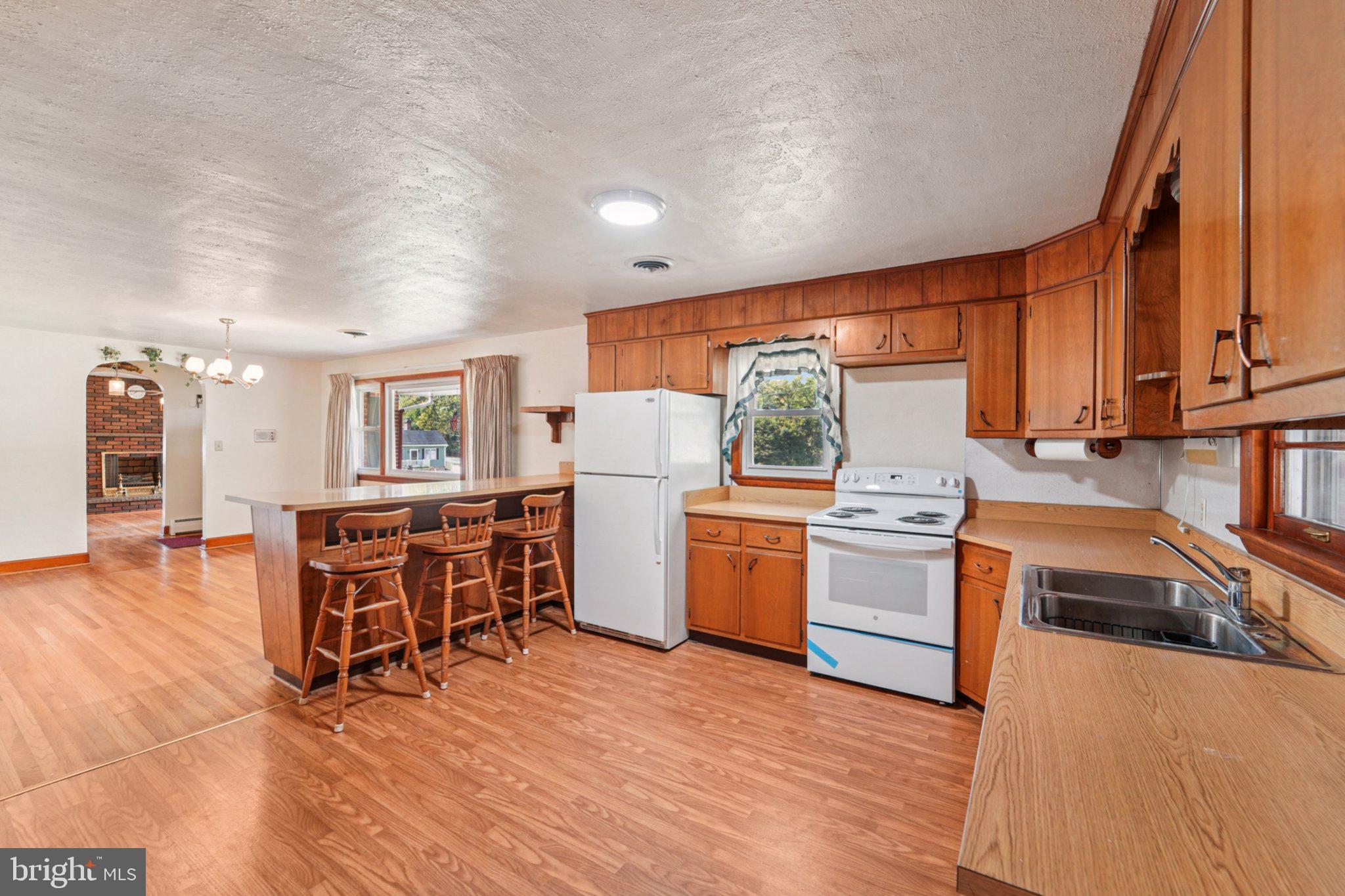 POINT OF ROCKS ESTATES - Residential