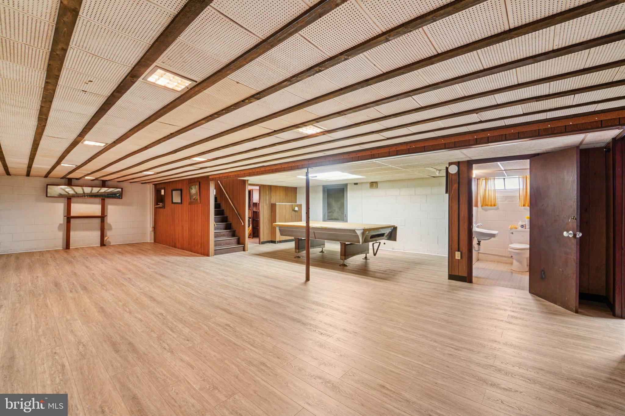 POINT OF ROCKS ESTATES - Residential