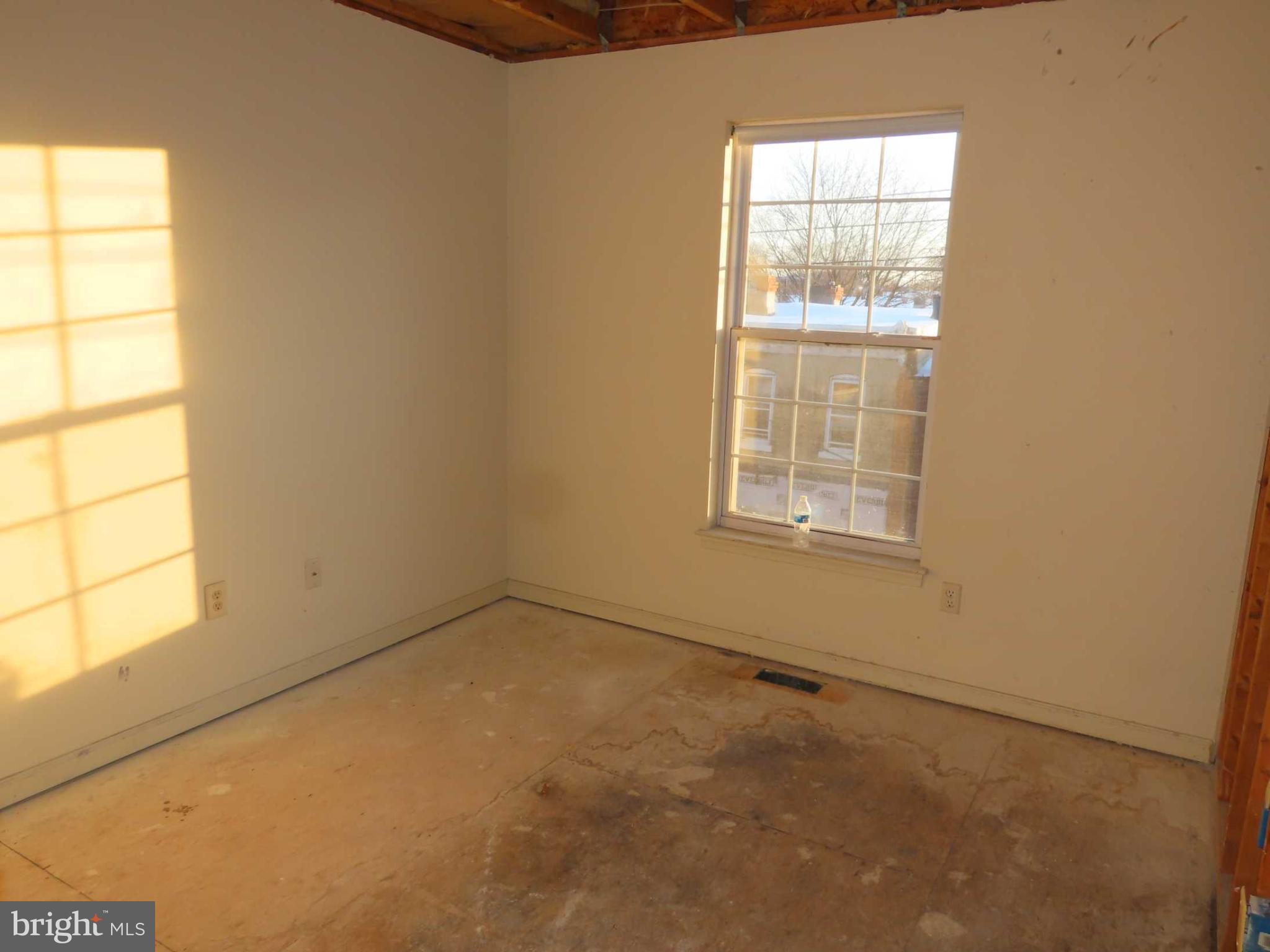 MCCAULLEY COURT - Residential