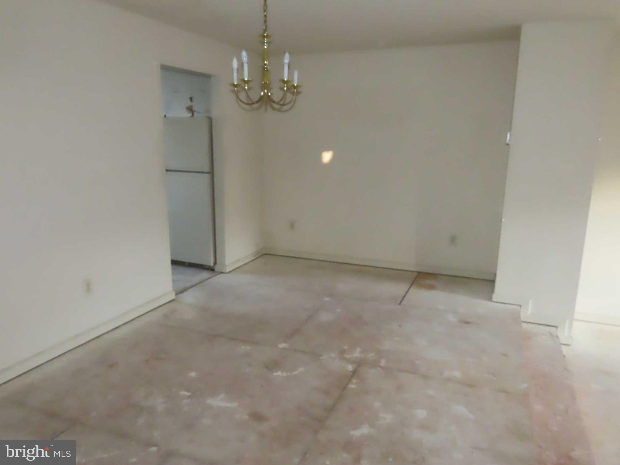 MCCAULLEY COURT - Residential