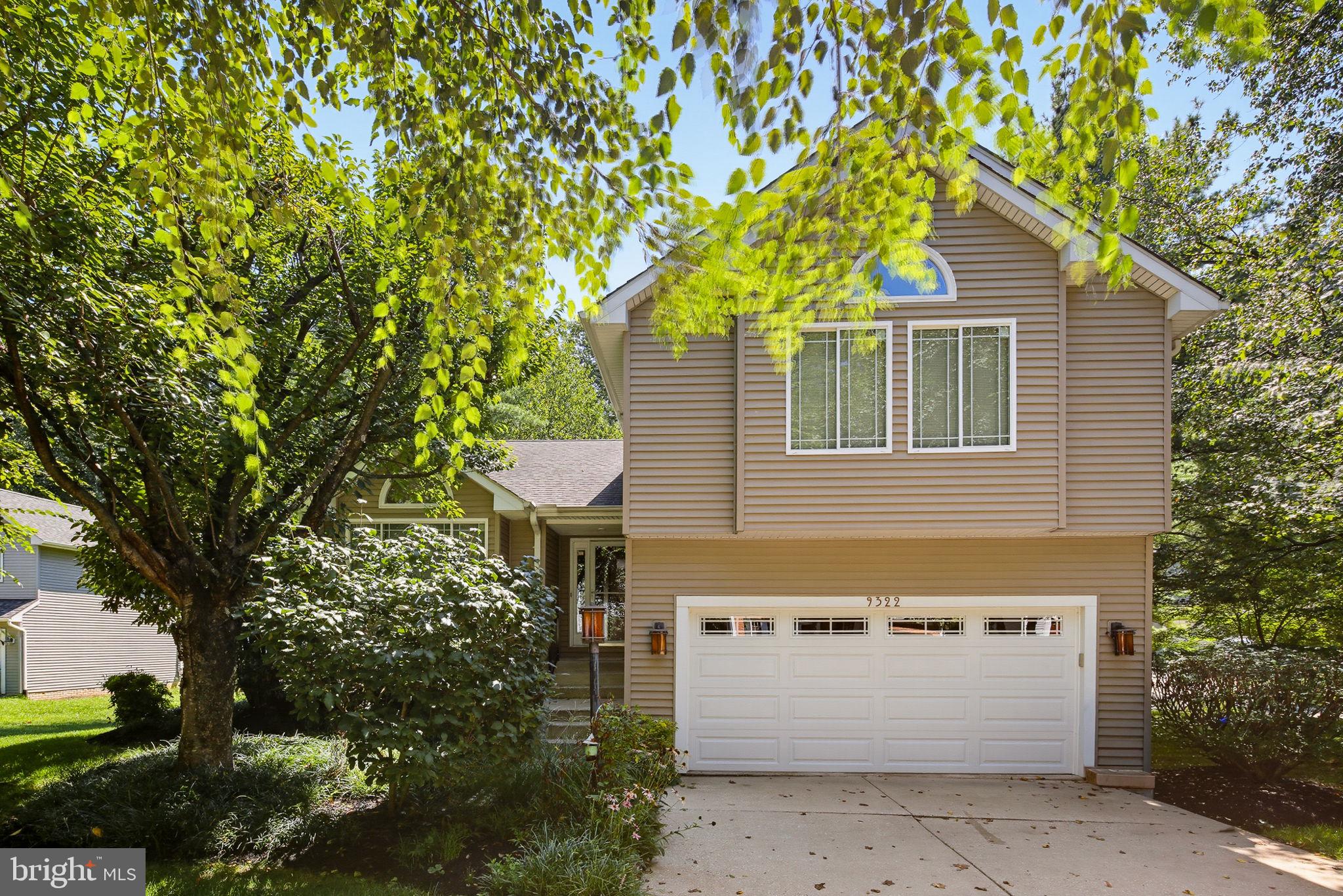 9322 WILD GRASS COURT SE