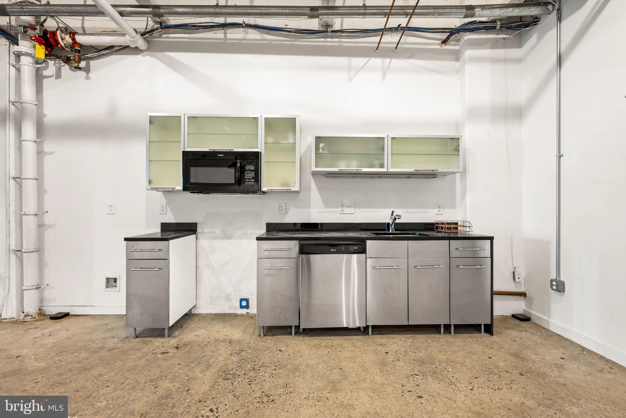 Philadelphia, Pennsylvania 19106, United States, 2 Bedrooms Bedrooms, ,2 BathroomsBathrooms,Residential,Active,145235