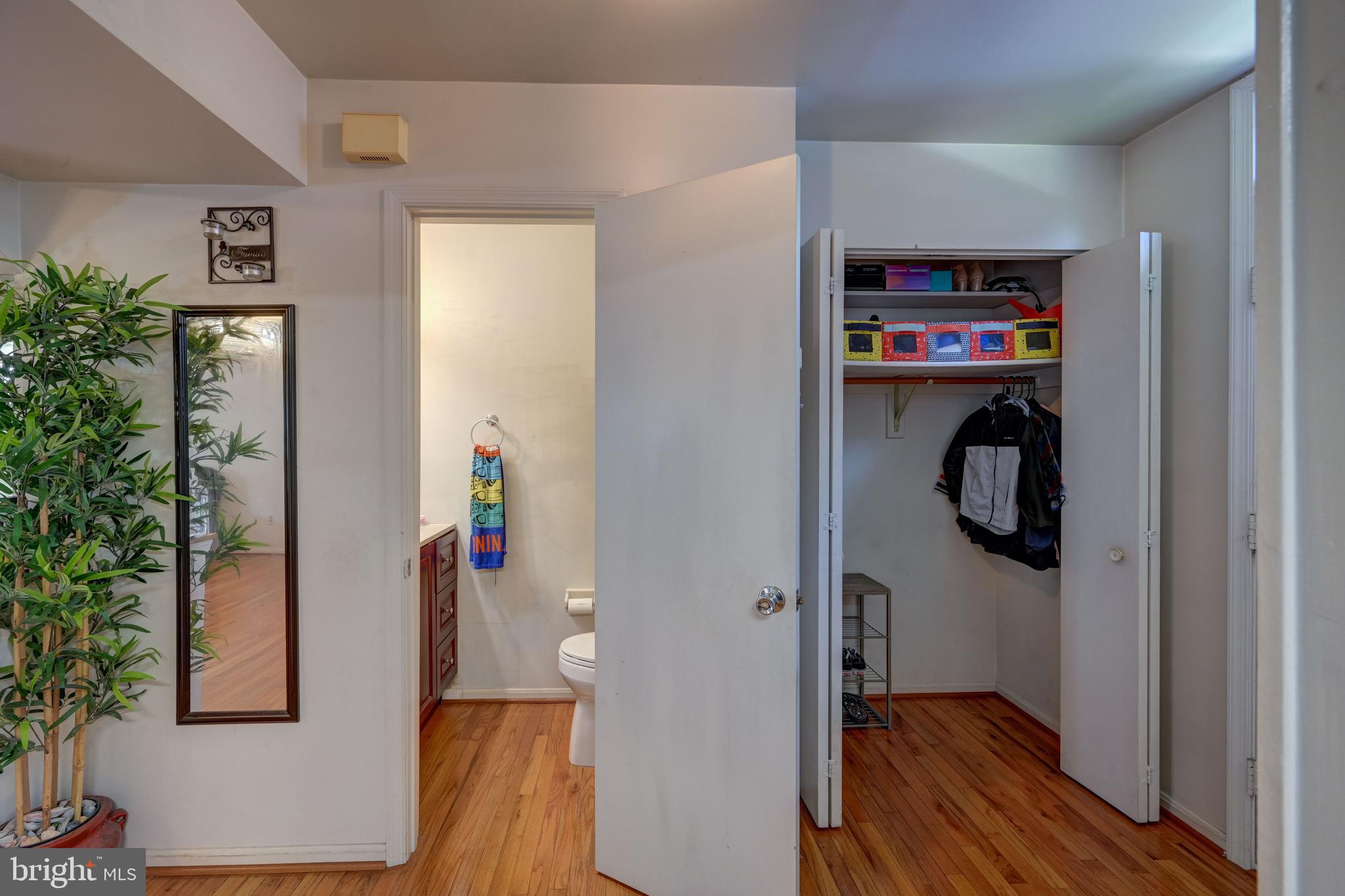 TOLL HOUSE - Residential Lease