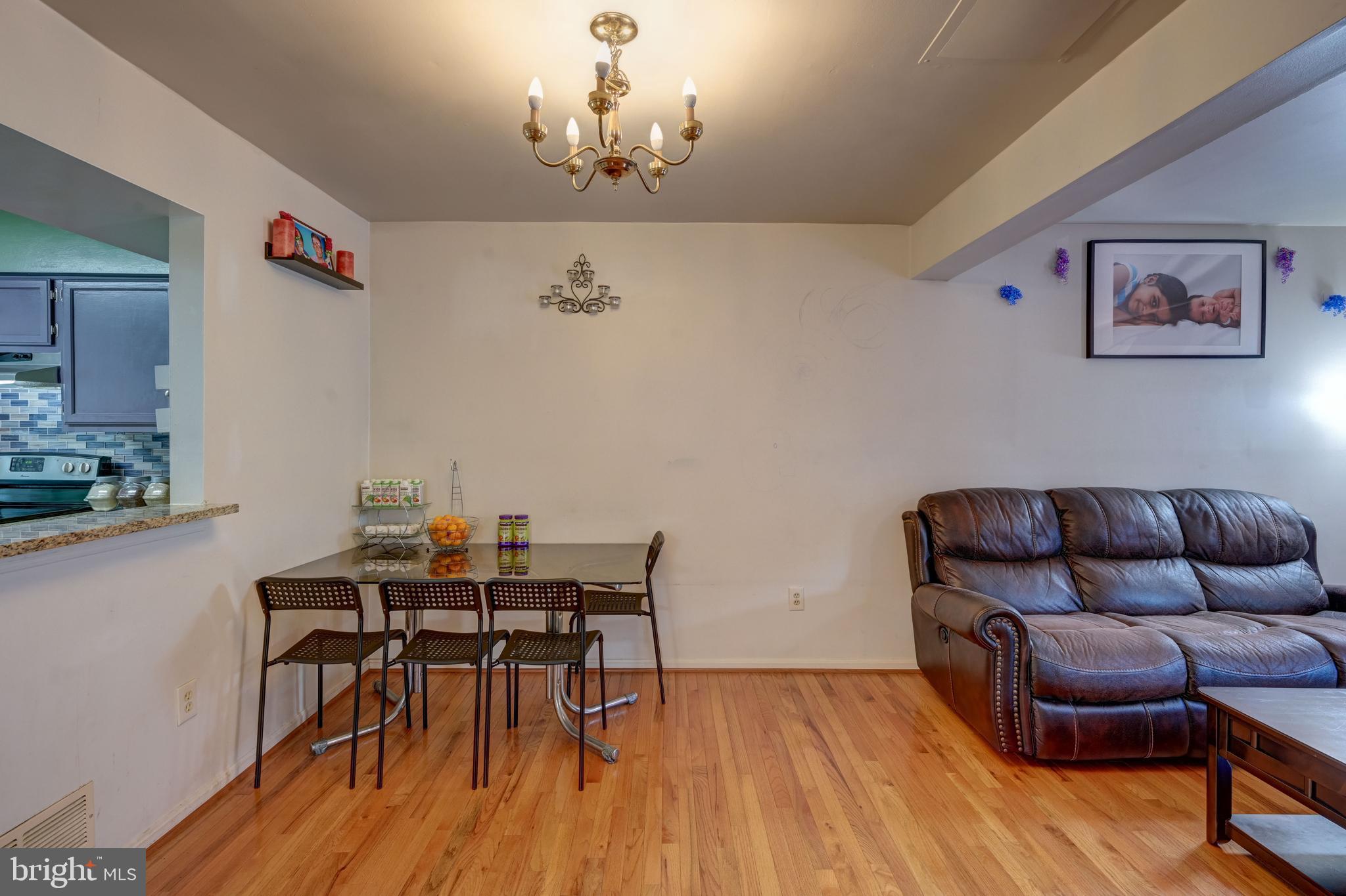 TOLL HOUSE - Residential Lease