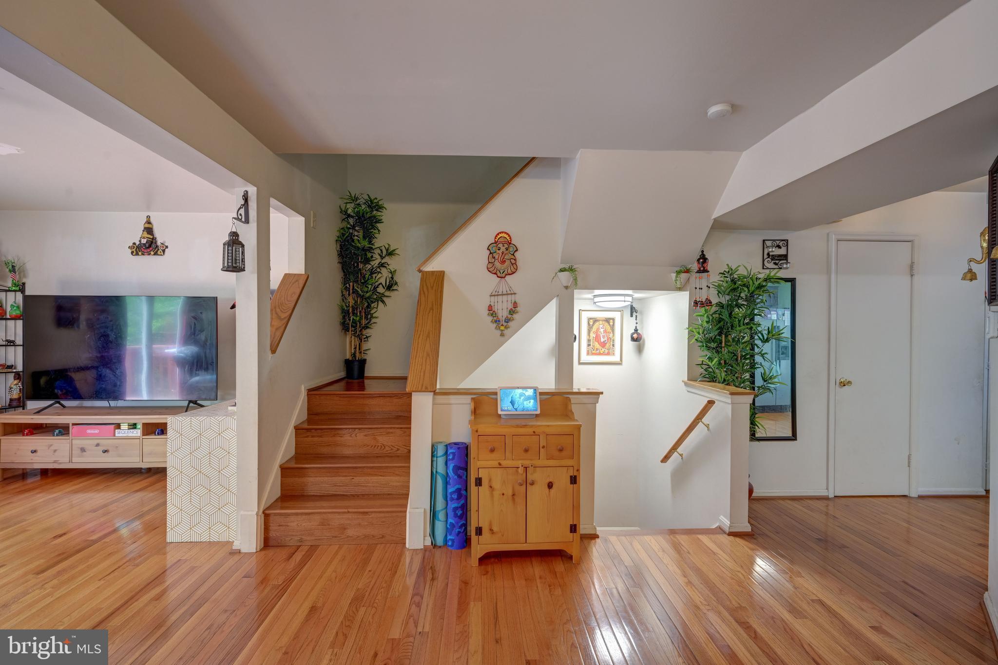 TOLL HOUSE - Residential Lease