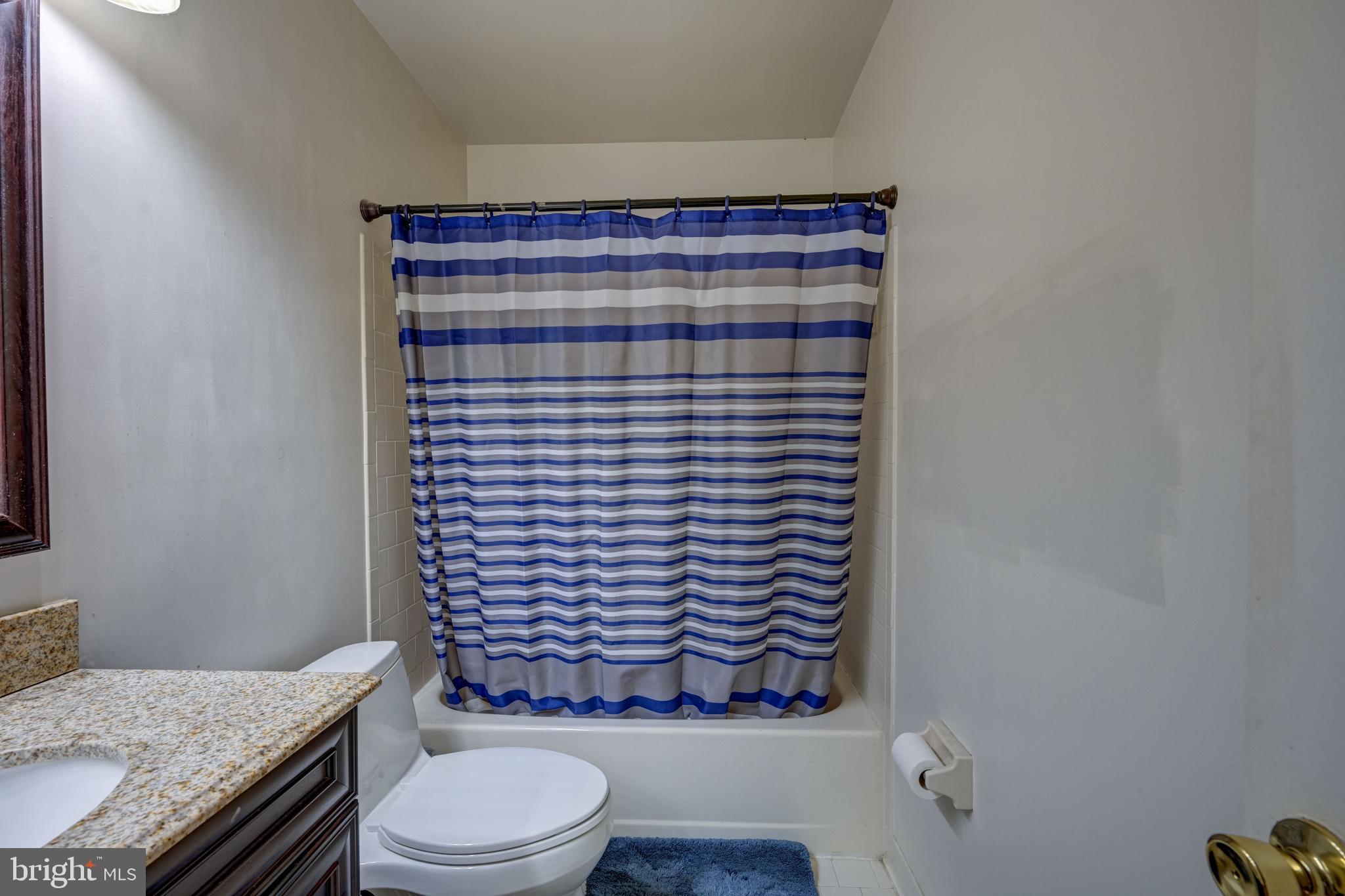 TOLL HOUSE - Residential Lease