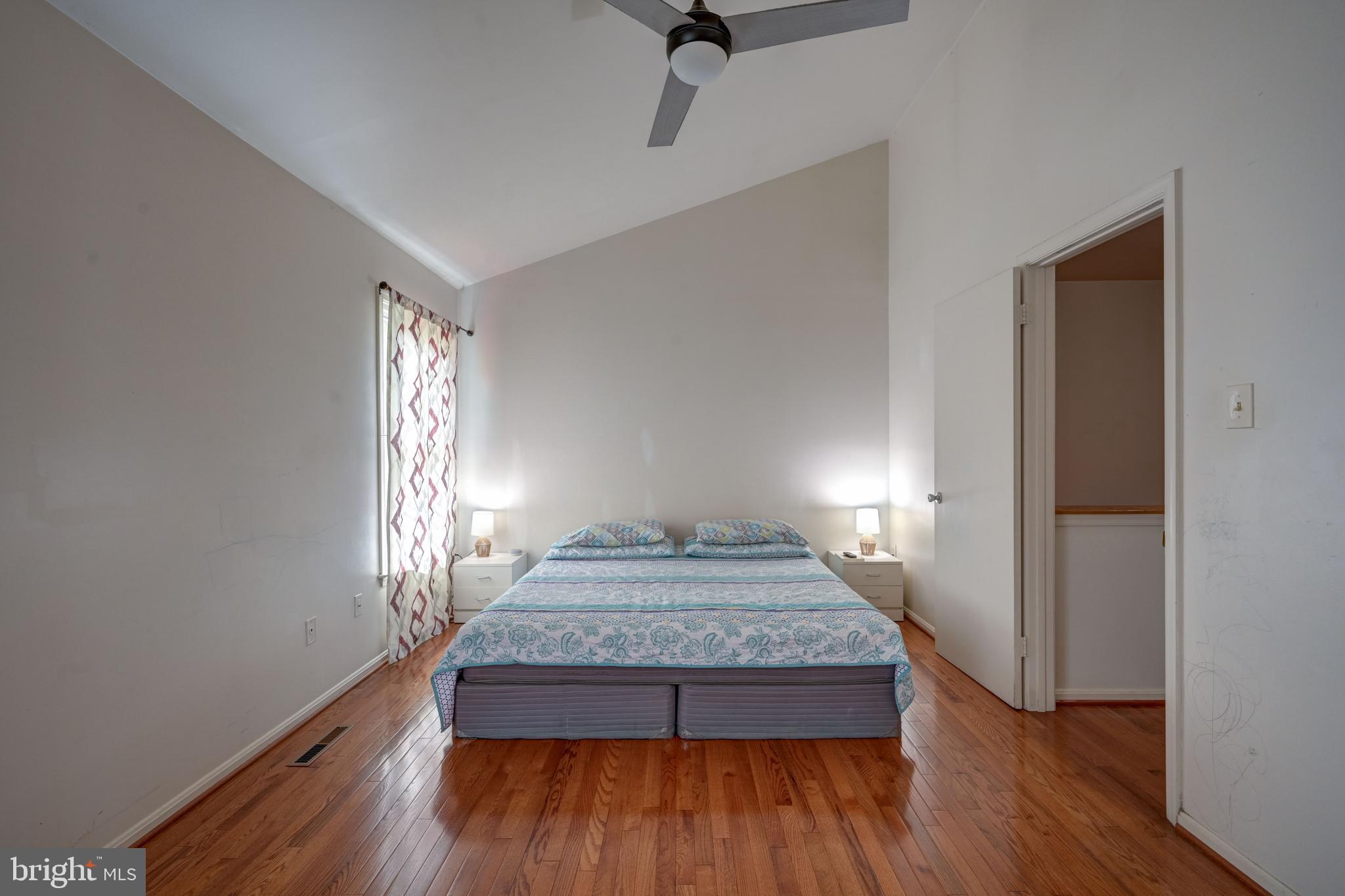 TOLL HOUSE - Residential Lease