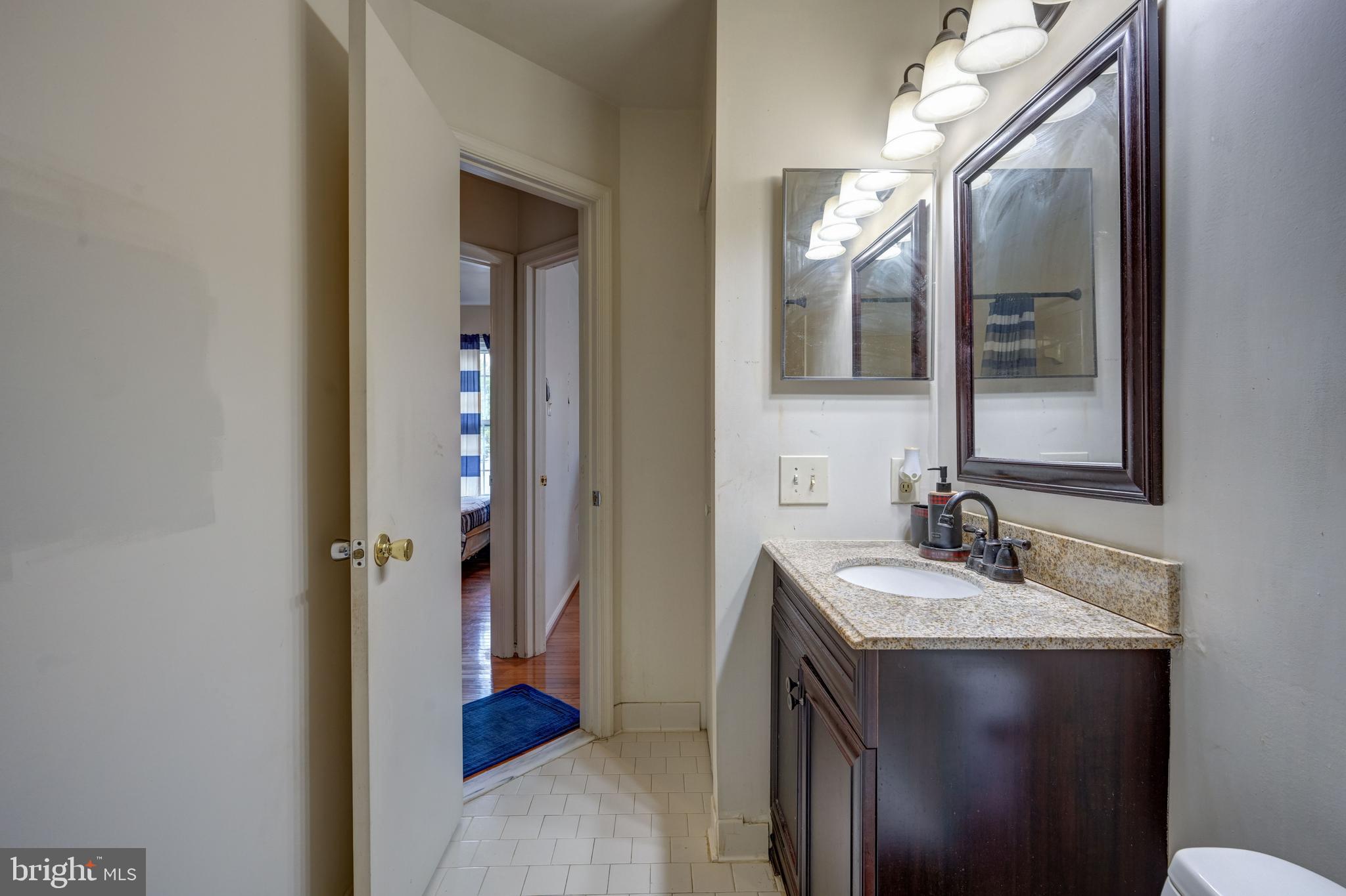 TOLL HOUSE - Residential Lease