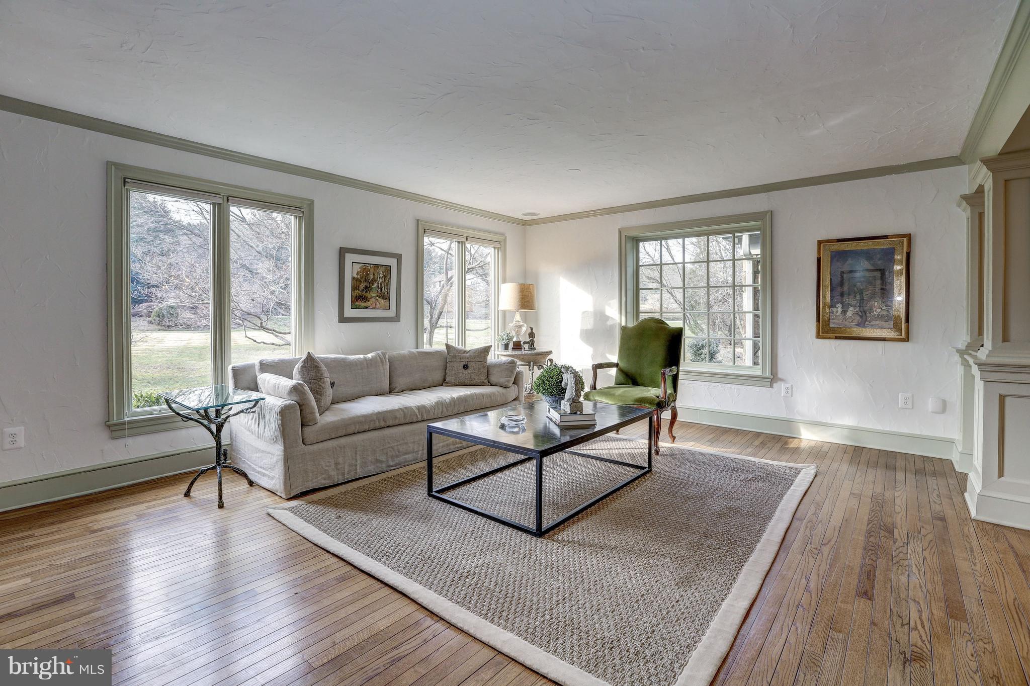 RIVER OAKS FARM - Residential