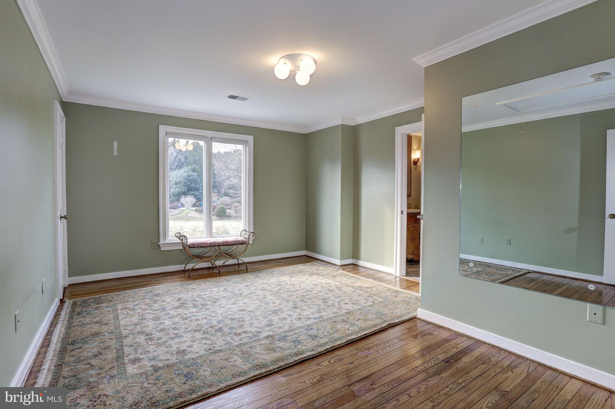 RIVER OAKS FARM - Residential