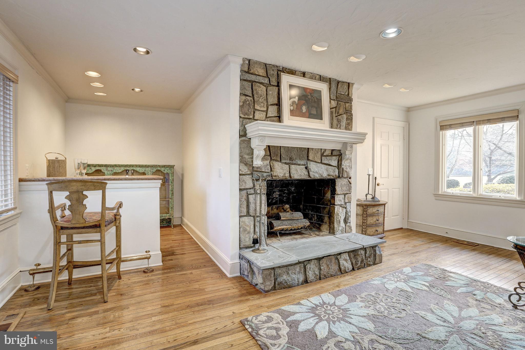 RIVER OAKS FARM - Residential