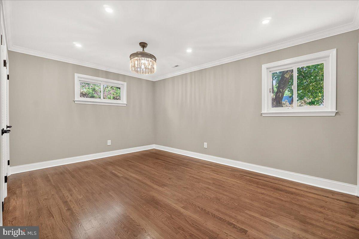 DAMASCUS OUTSIDE - Residential