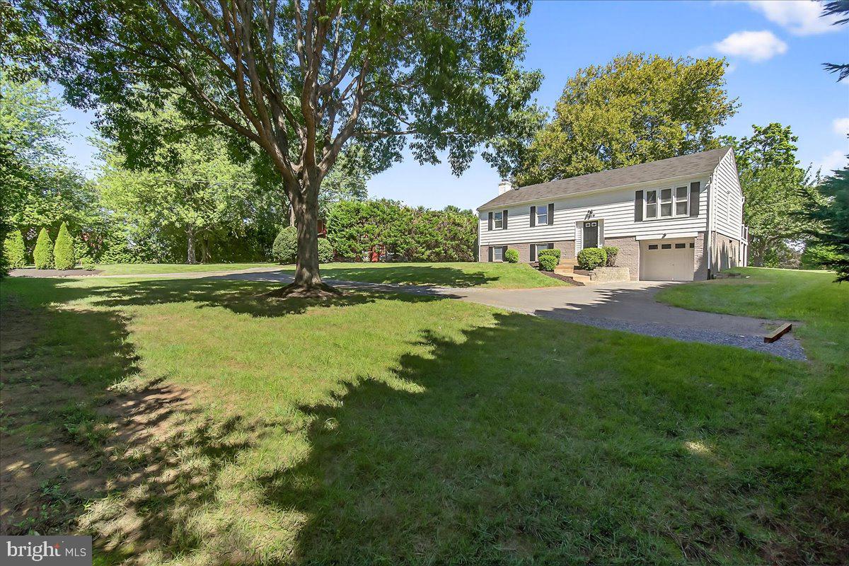 8819 DAMASCUS ROAD