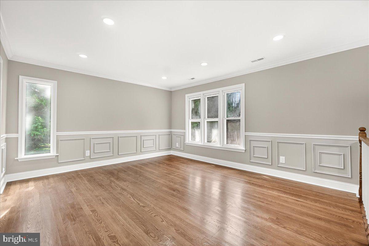 DAMASCUS OUTSIDE - Residential