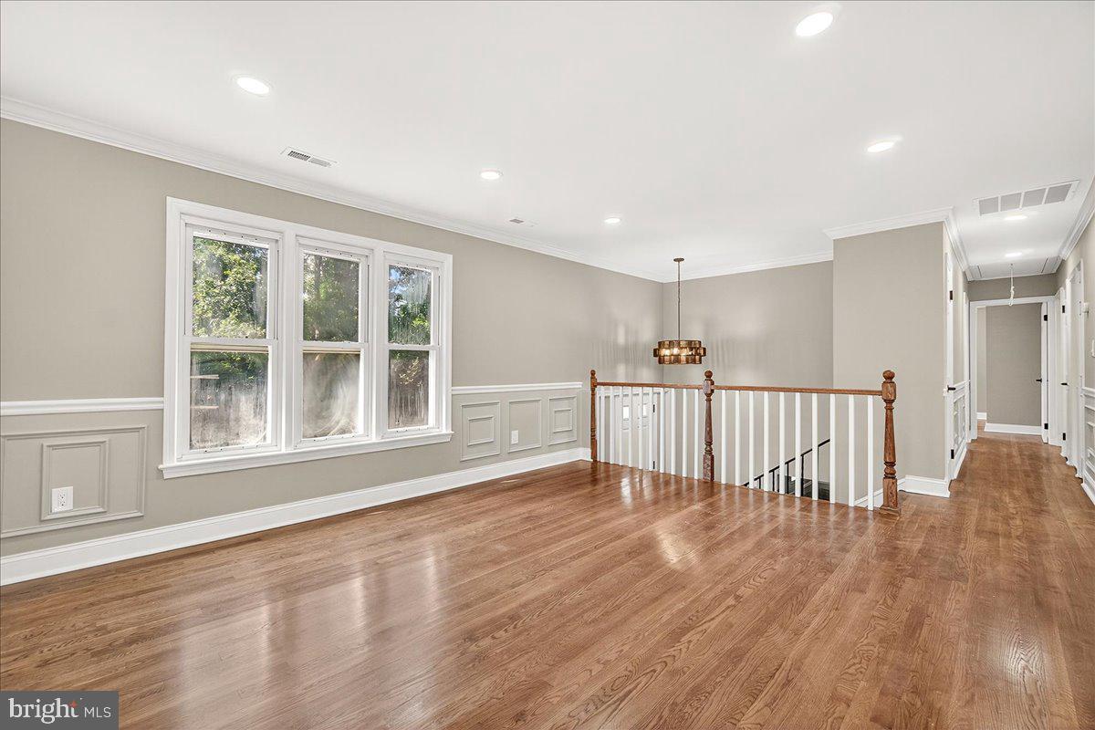 DAMASCUS OUTSIDE - Residential