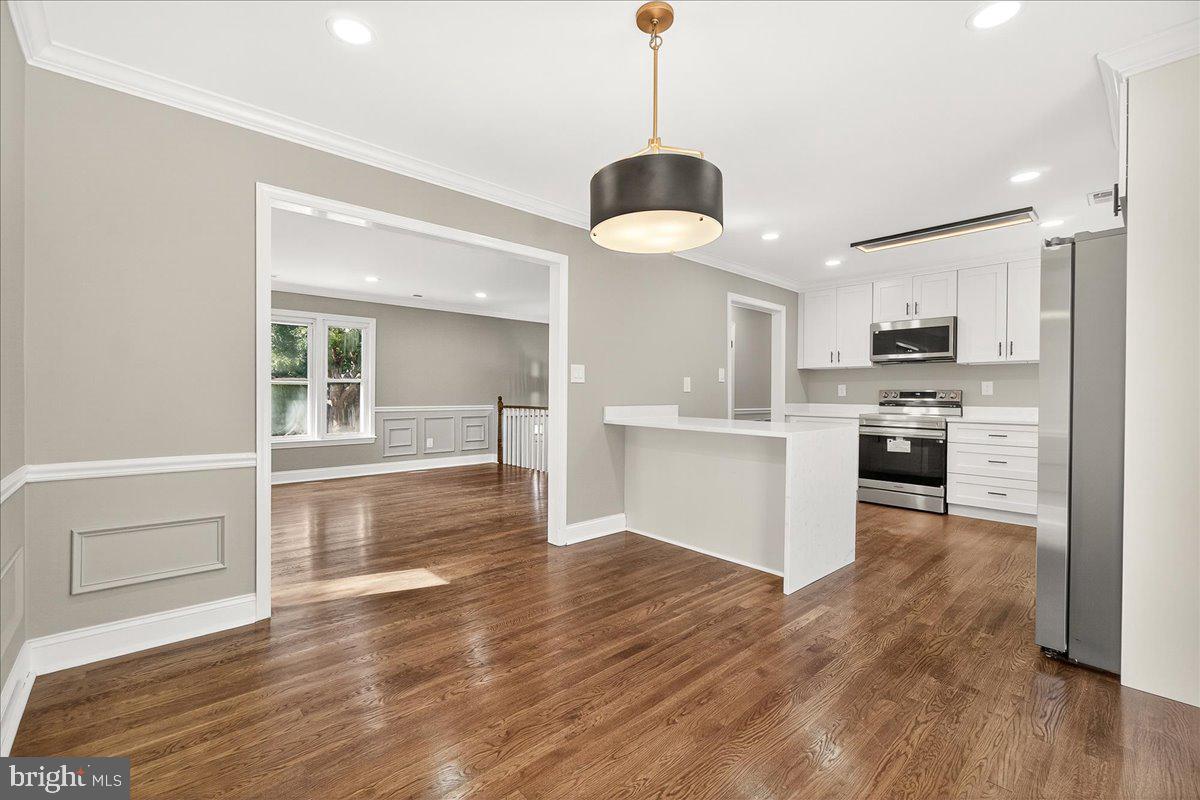 DAMASCUS OUTSIDE - Residential