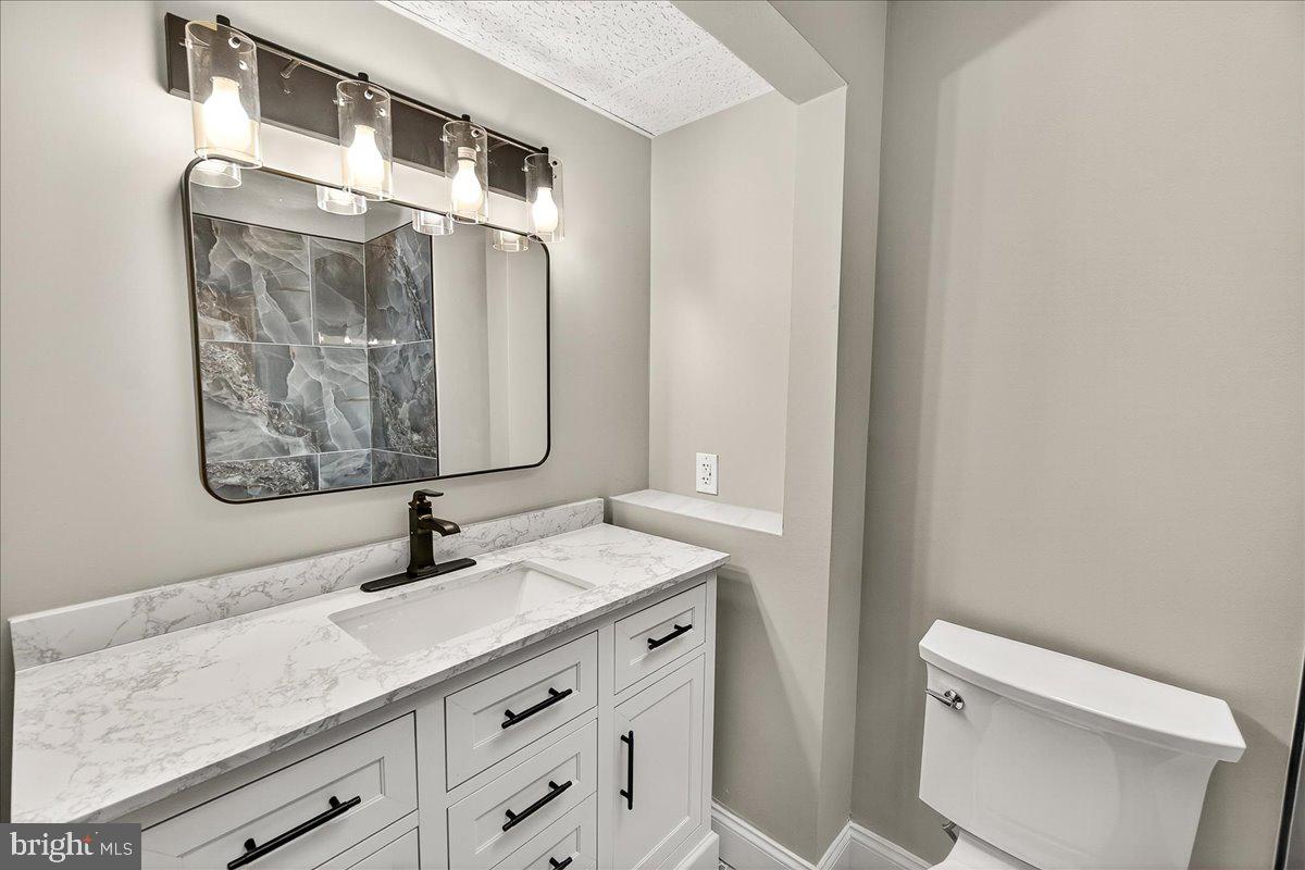 DAMASCUS OUTSIDE - Residential