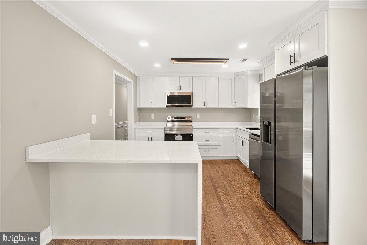 DAMASCUS OUTSIDE - Residential