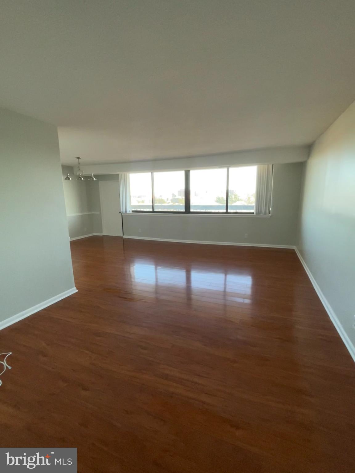 SKYLINE SQUARE CONDO - Residential Lease