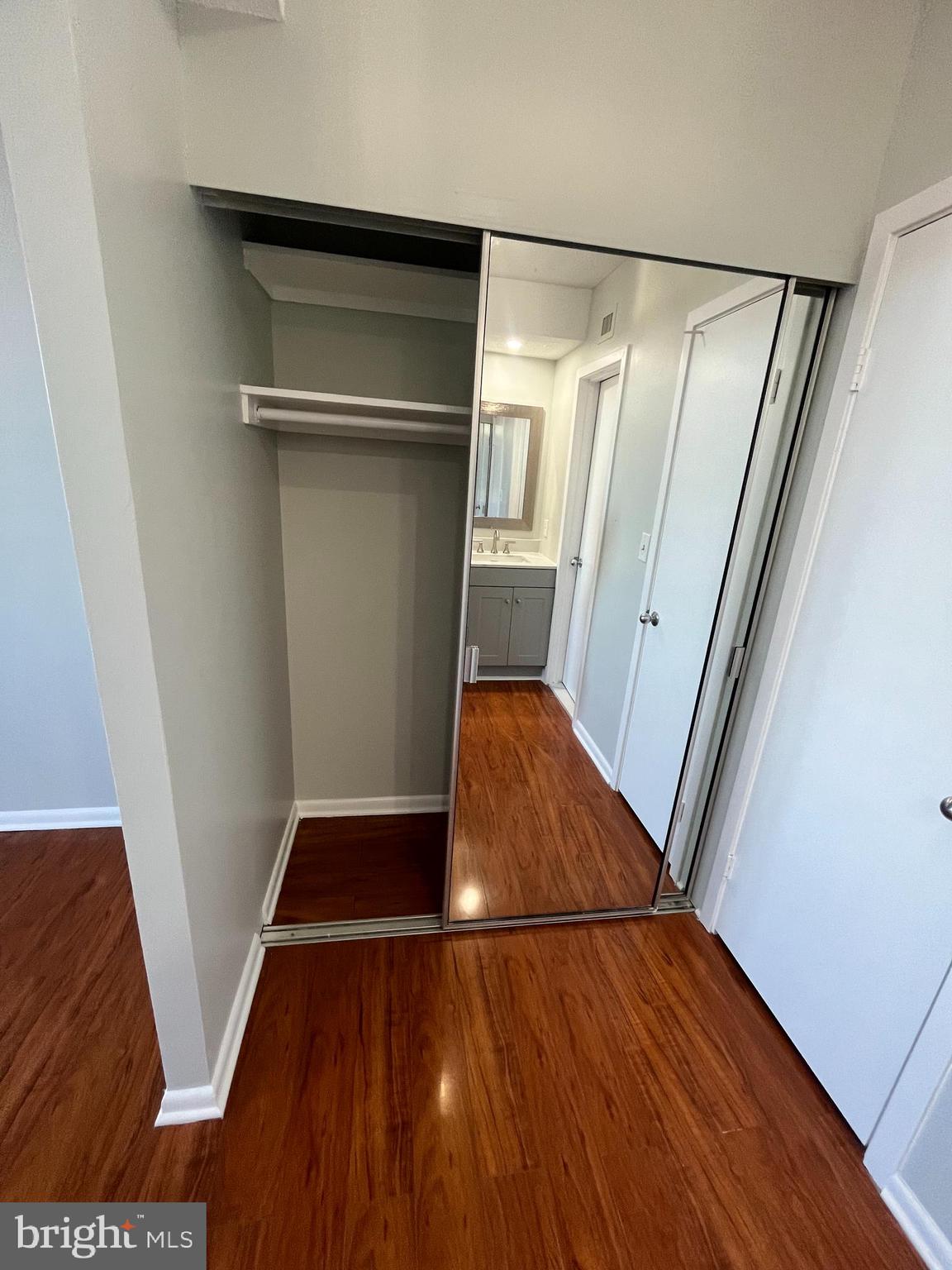 SKYLINE SQUARE CONDO - Residential Lease