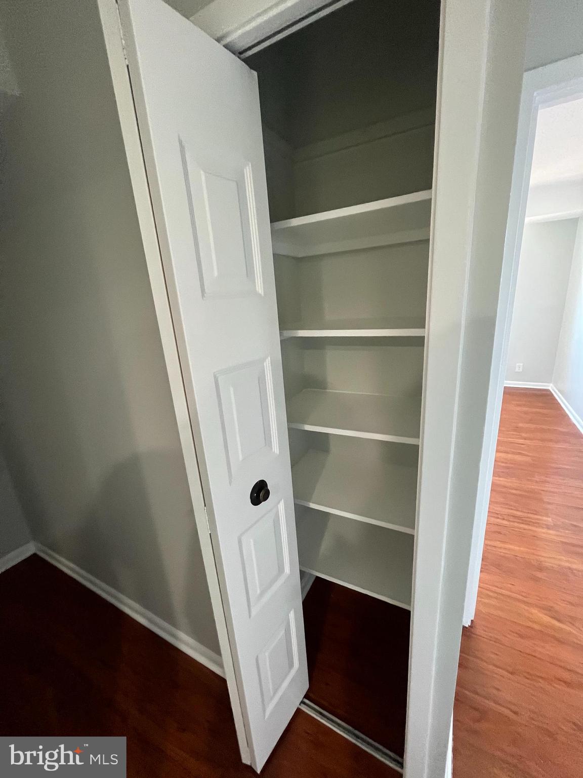 SKYLINE SQUARE CONDO - Residential Lease