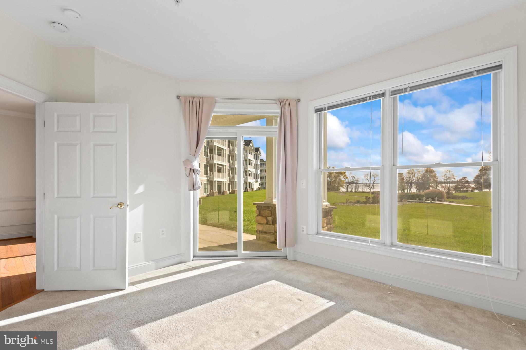 WATERS EDGE - Residential Lease