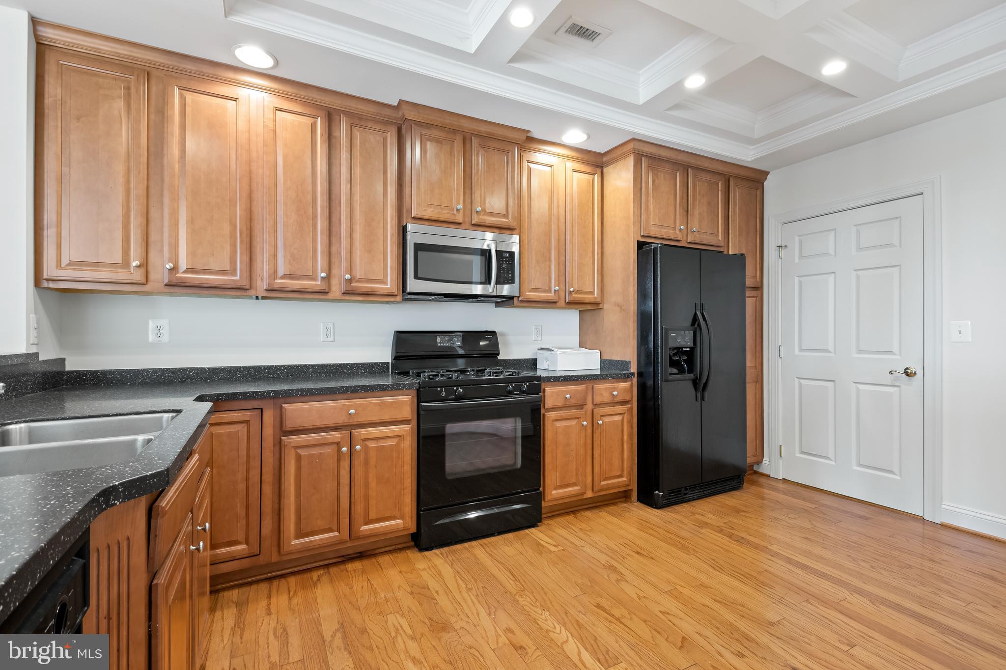 WATERS EDGE - Residential Lease