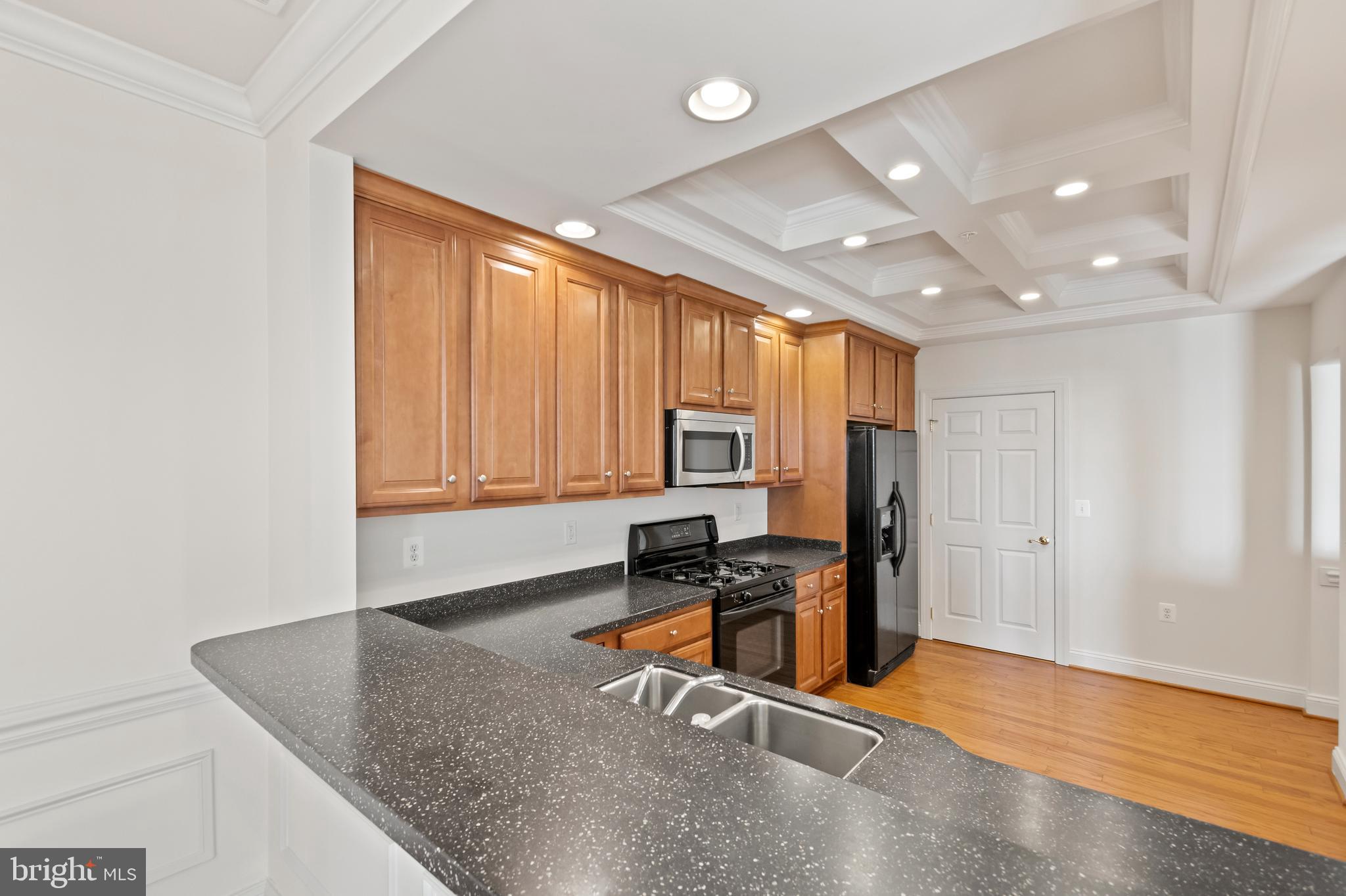 WATERS EDGE - Residential Lease