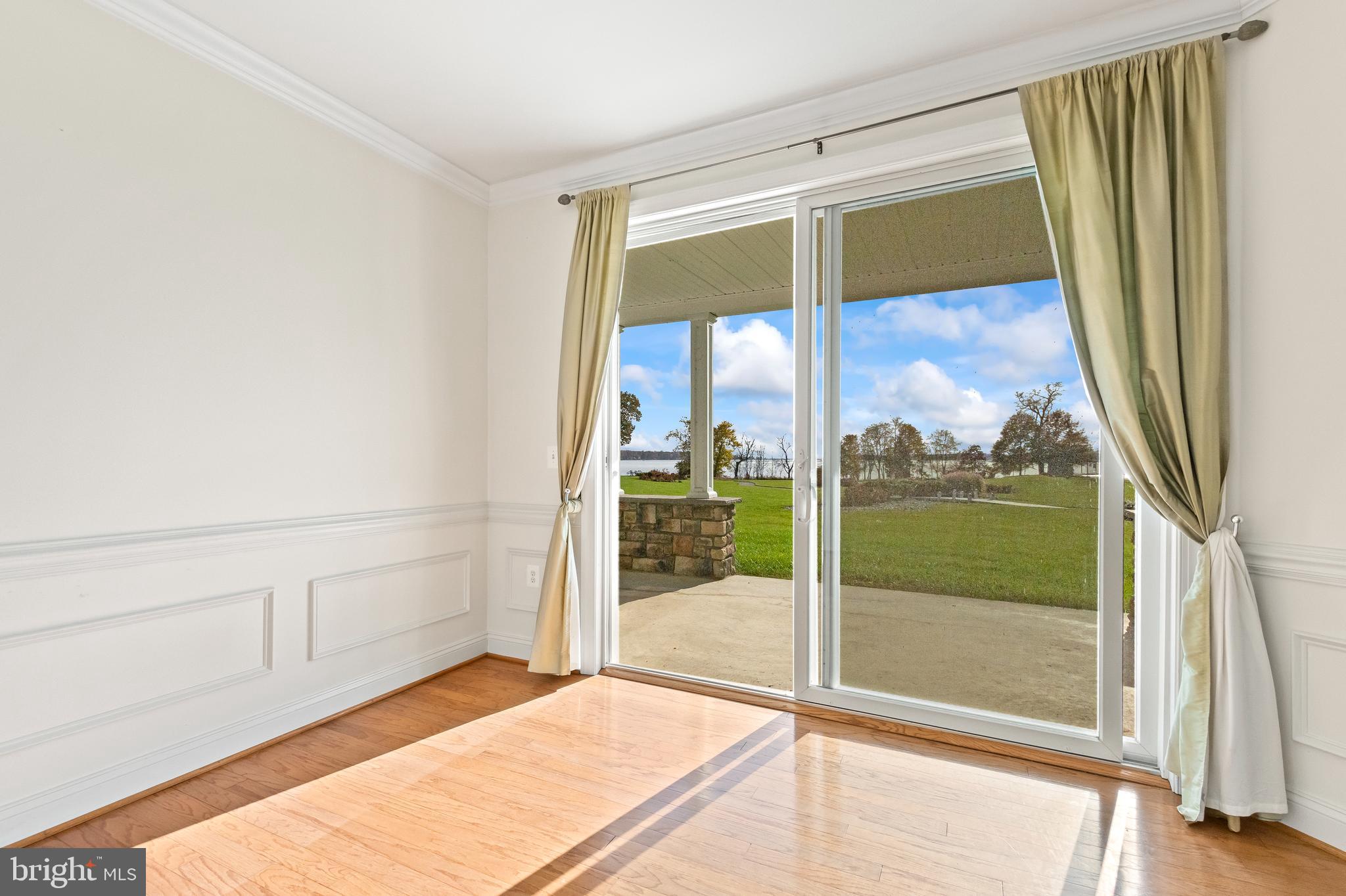 WATERS EDGE - Residential Lease