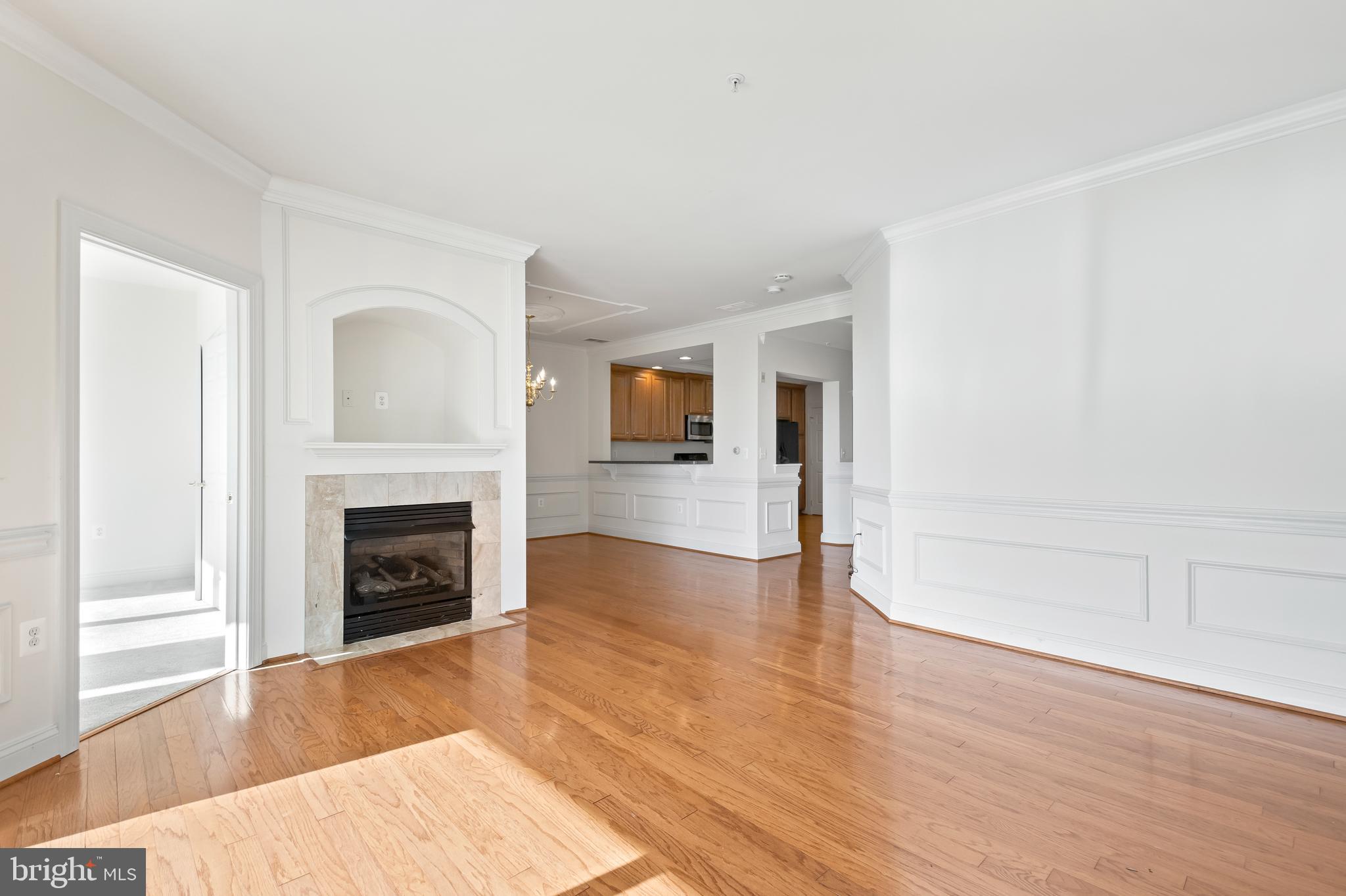 WATERS EDGE - Residential Lease