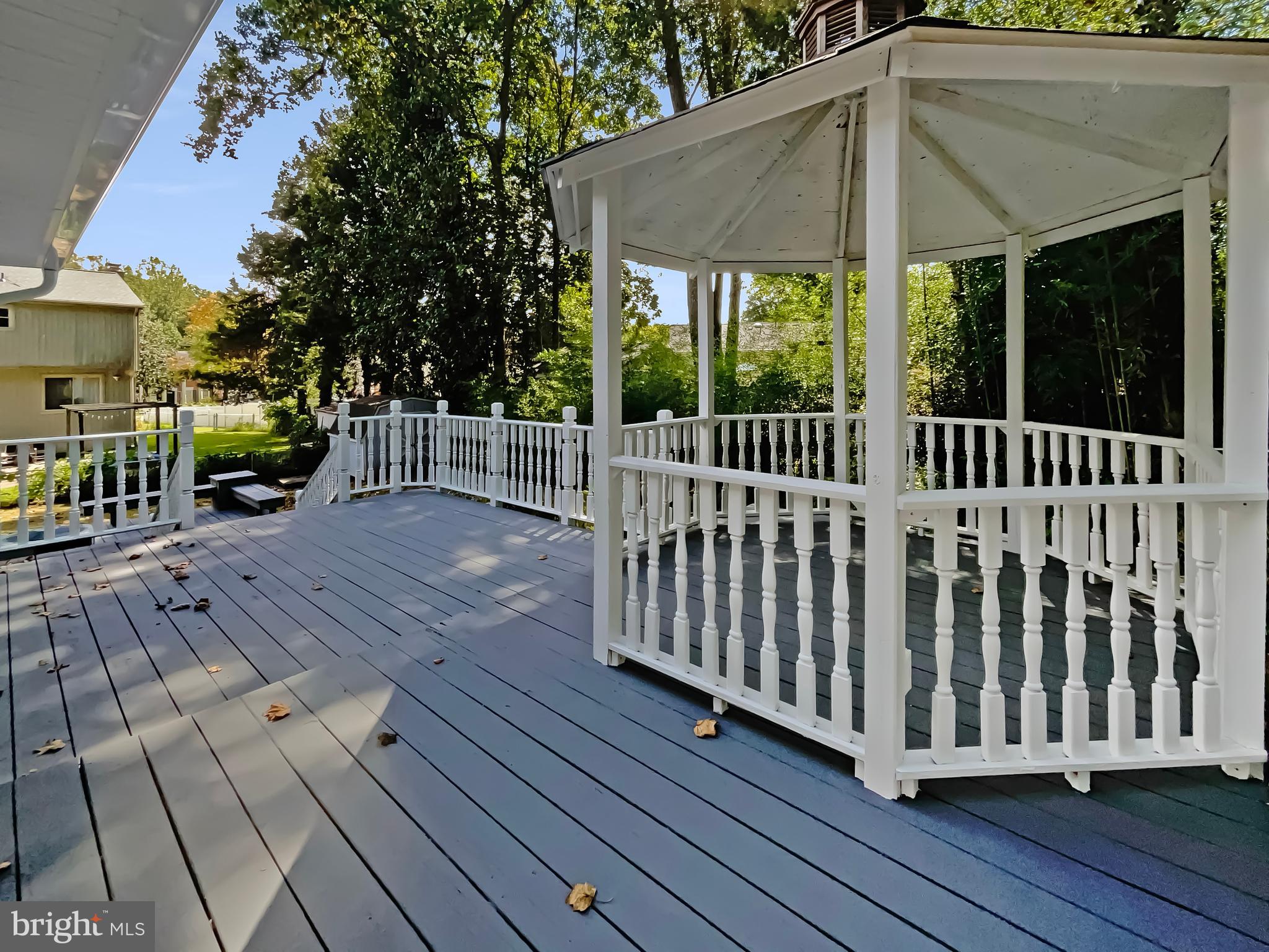 BENT TREE - Residential