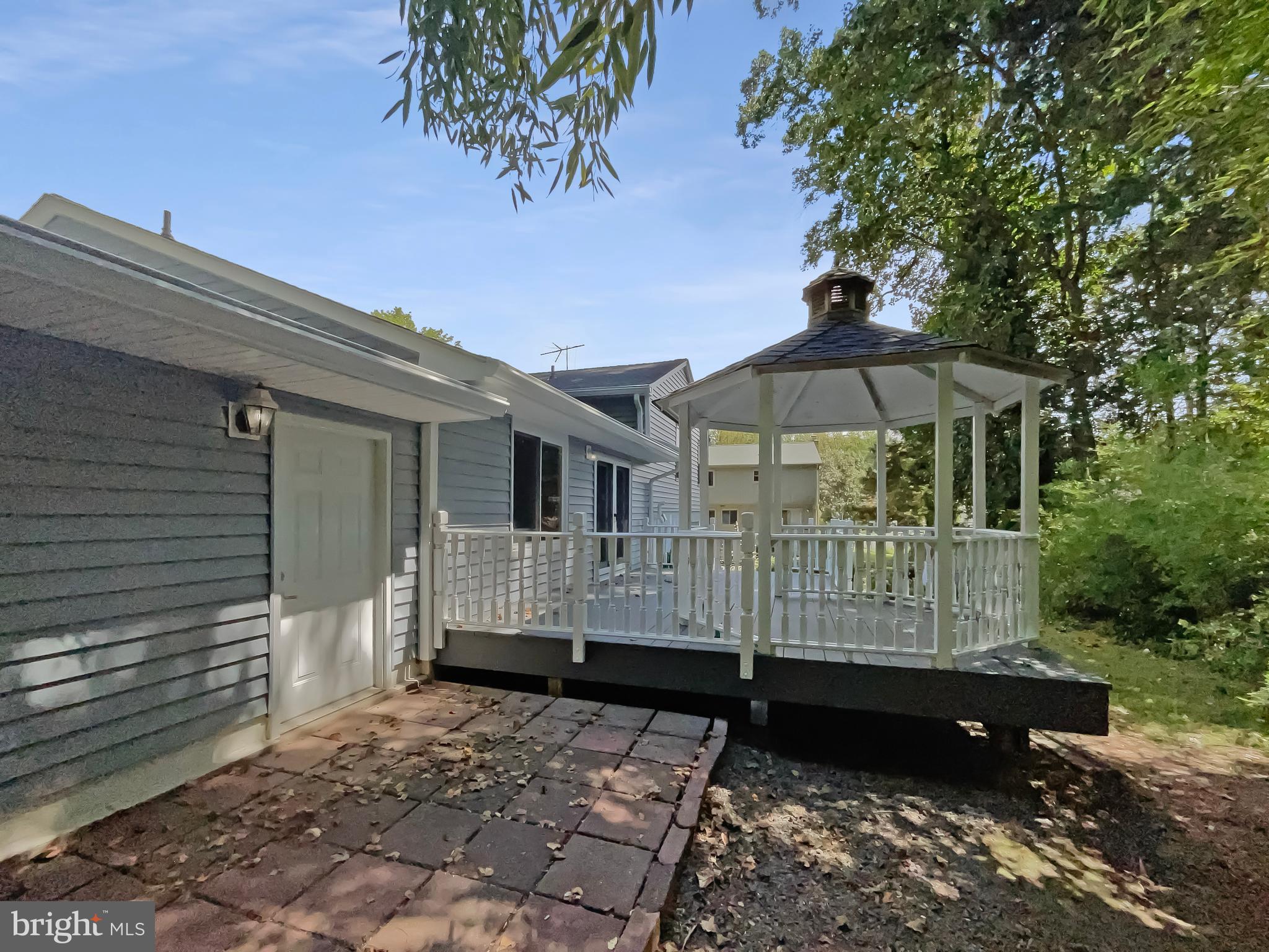 BENT TREE - Residential