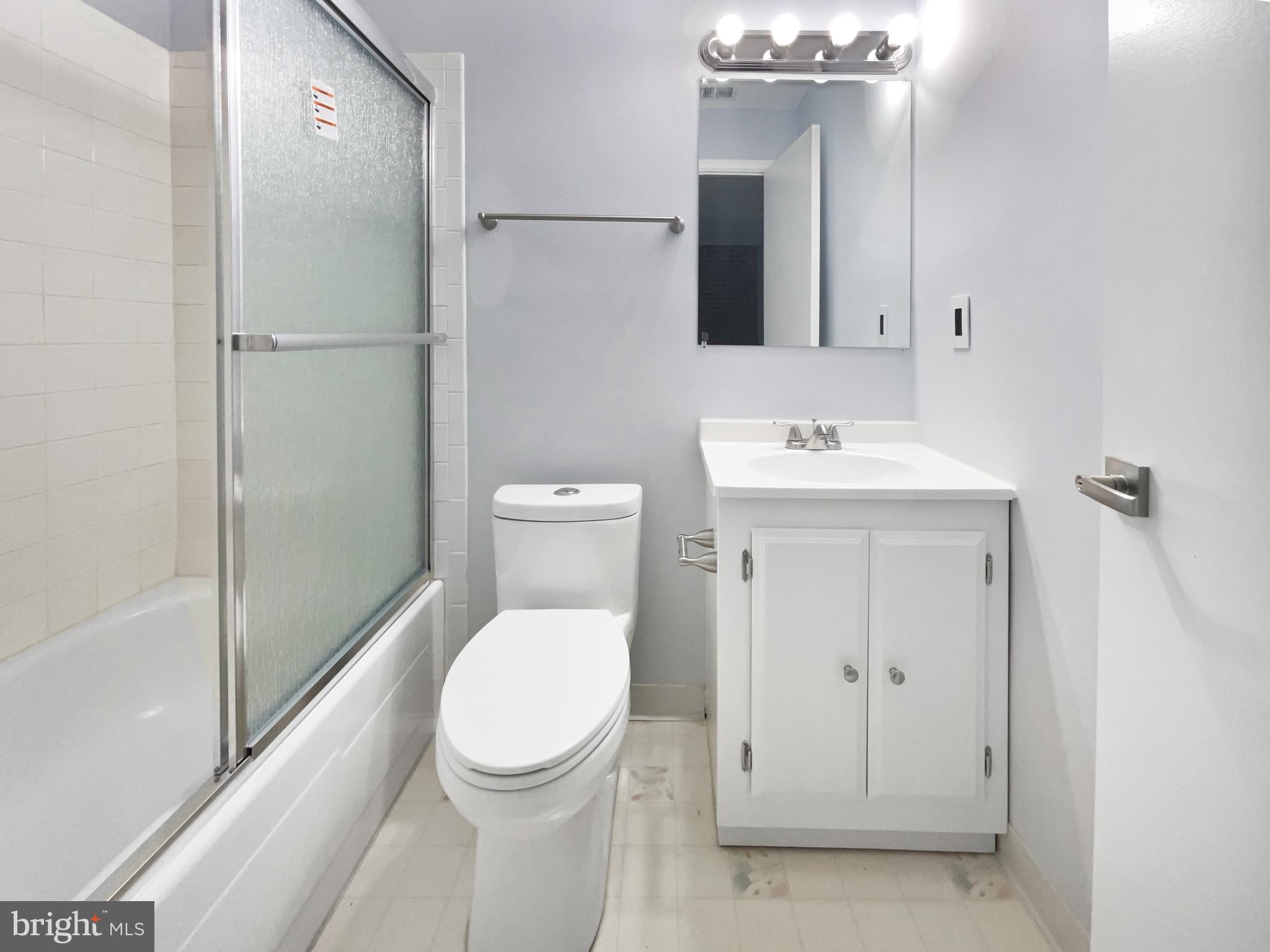 BENT TREE - Residential