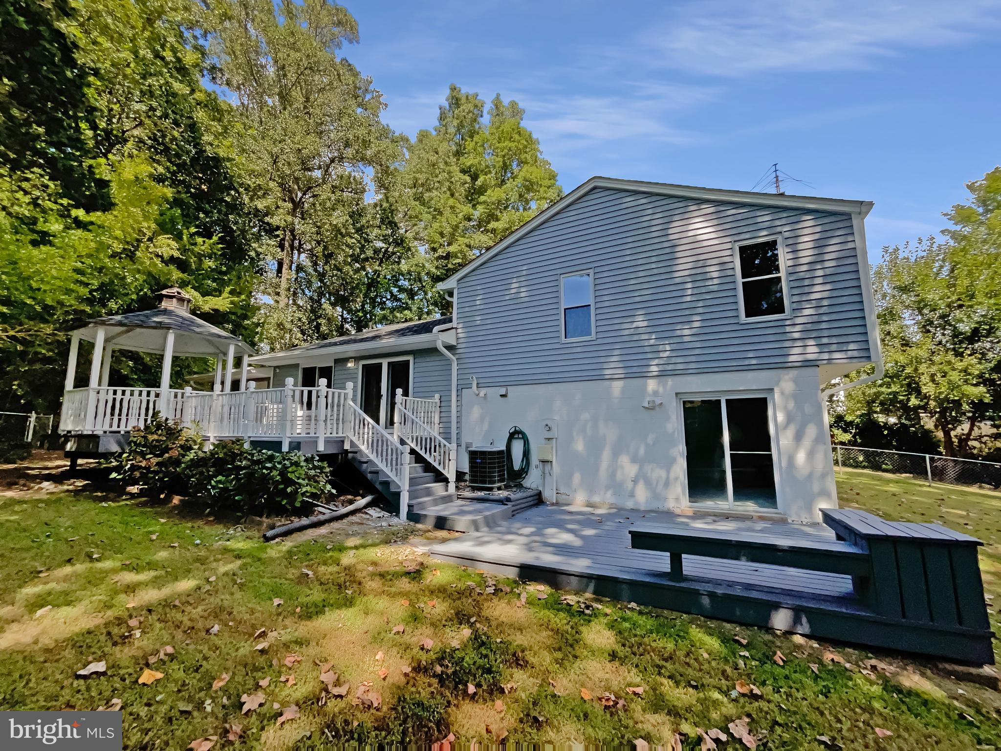 BENT TREE - Residential