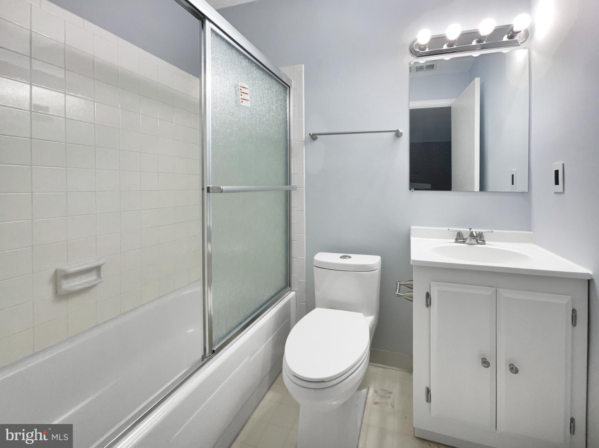 BENT TREE - Residential