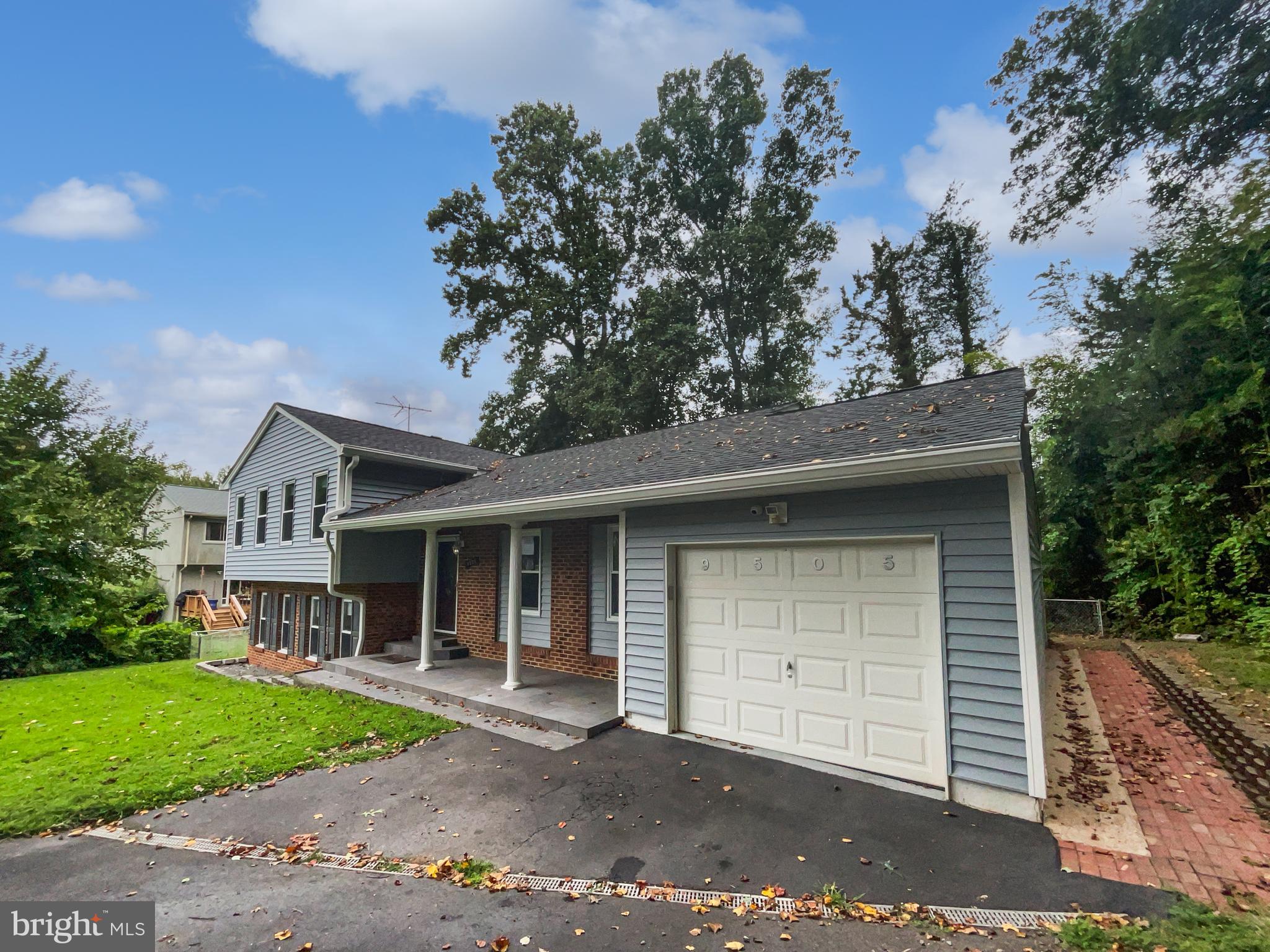 BENT TREE - Residential