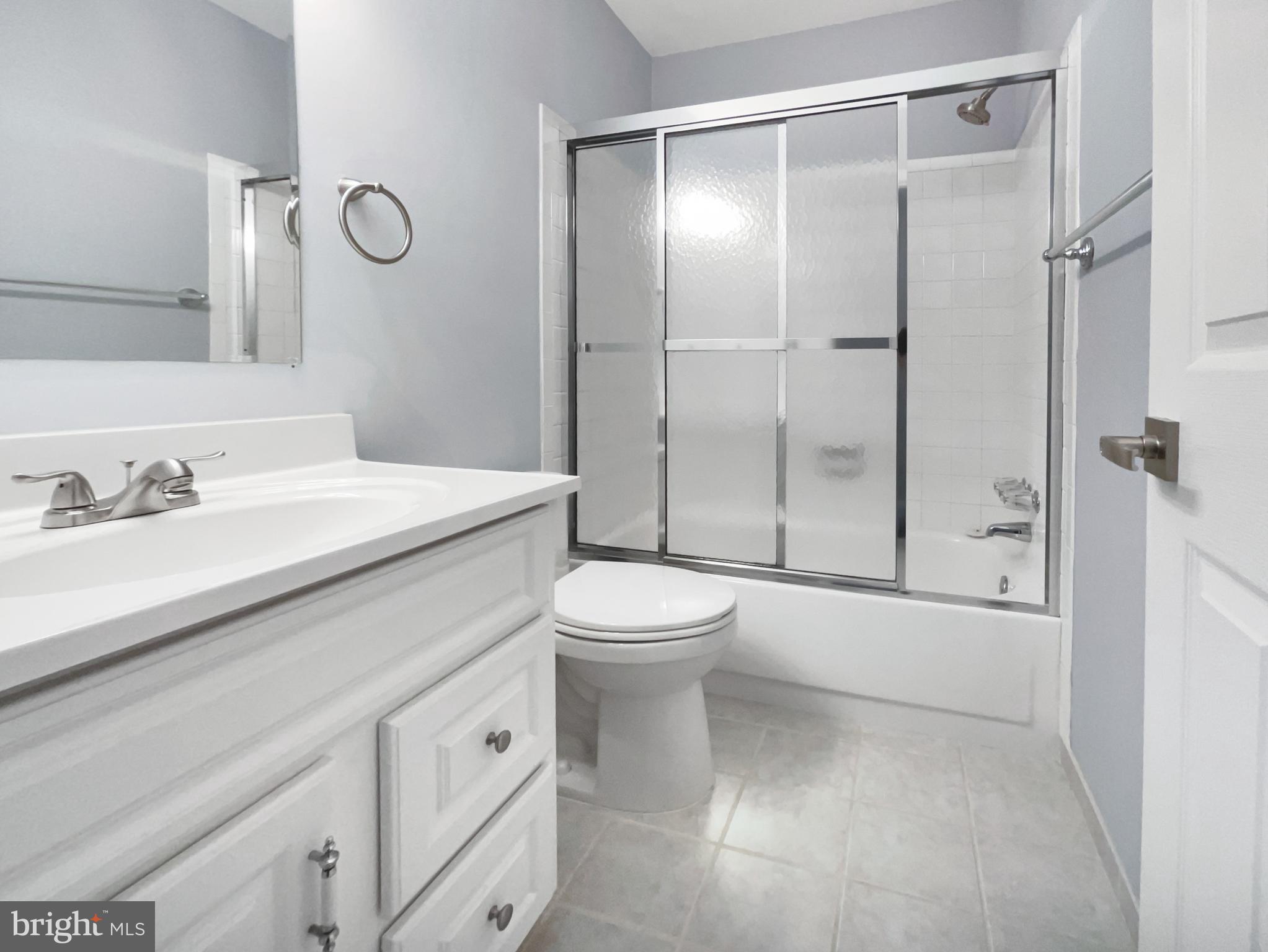 BENT TREE - Residential