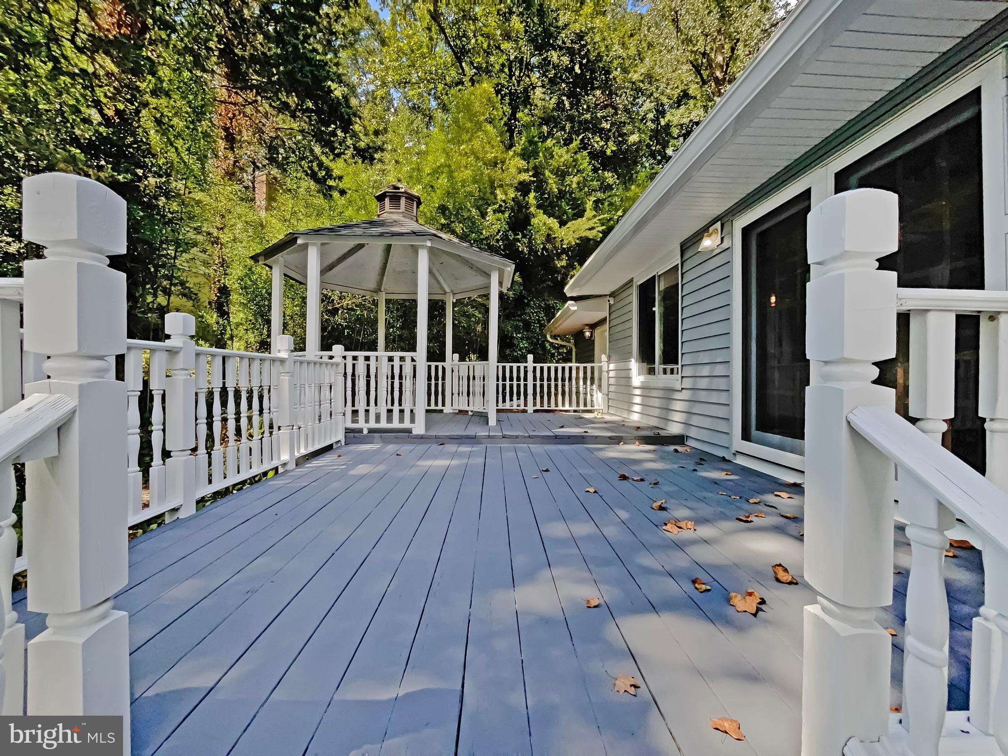 BENT TREE - Residential