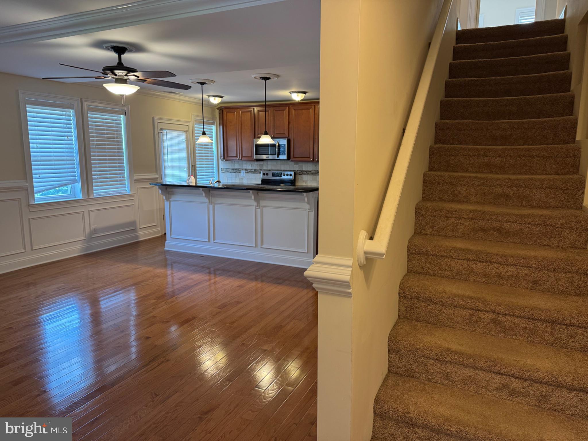 600 GROVE STREET 3