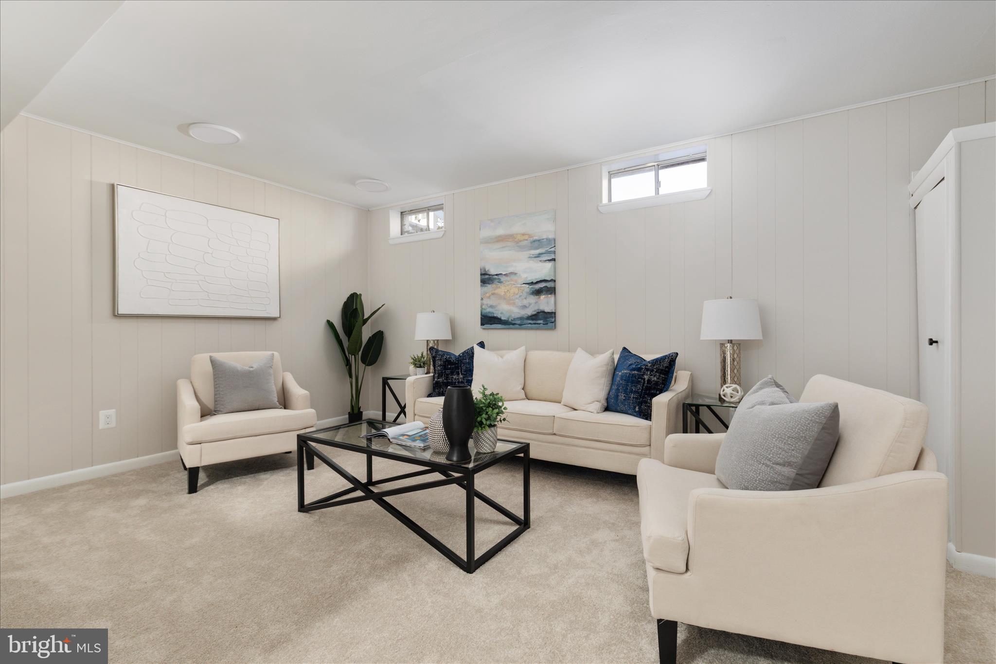 COUNTRYSIDE - Residential