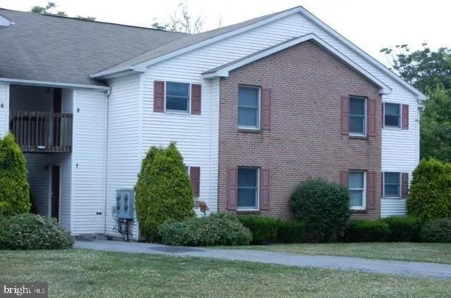 5355 Russell Court Unit 3, Whitehall, PA 18052