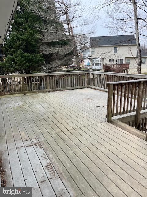 BLOOMS CROSSING - Residential Lease