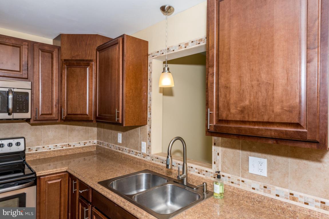 ELIZABETHTOWN BOROUGH - Residential