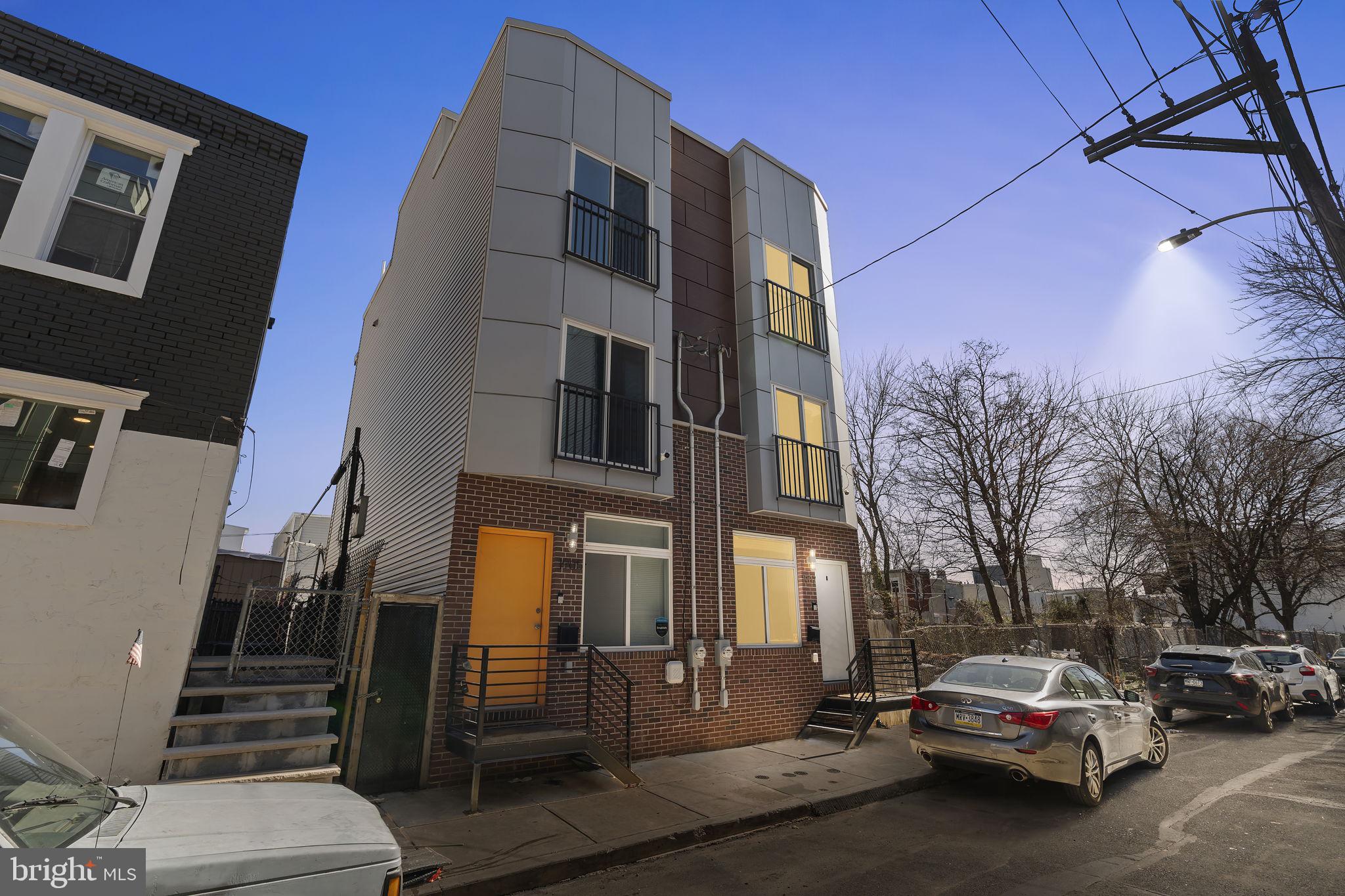 EAST KENSINGTON - Residential