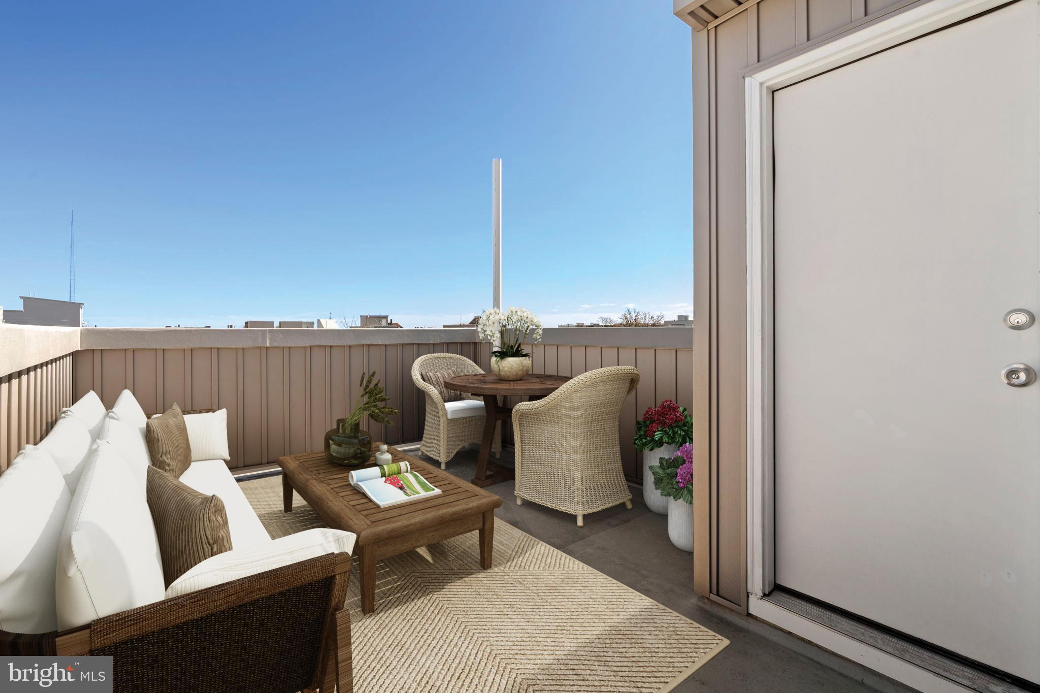 EAST KENSINGTON - Residential