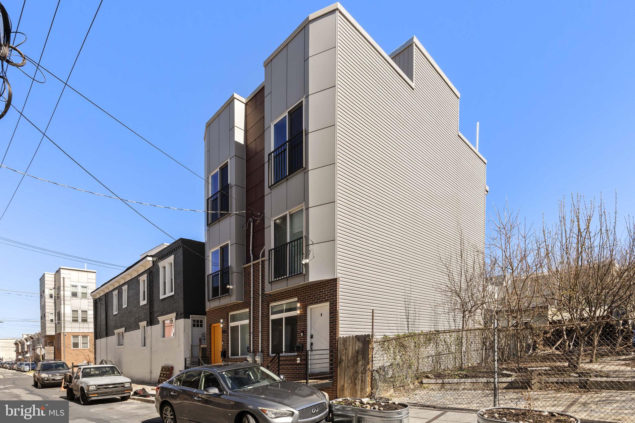 EAST KENSINGTON - Residential